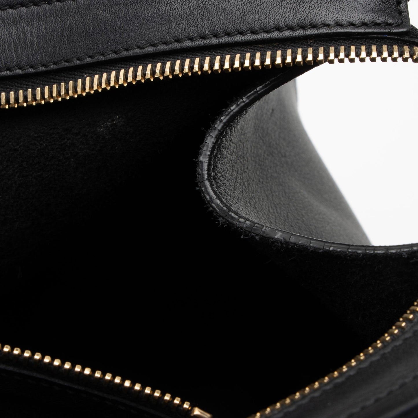 Saint Laurent Calfskin Cabas Chyc Medium Tote (SHF-vEmkbR)