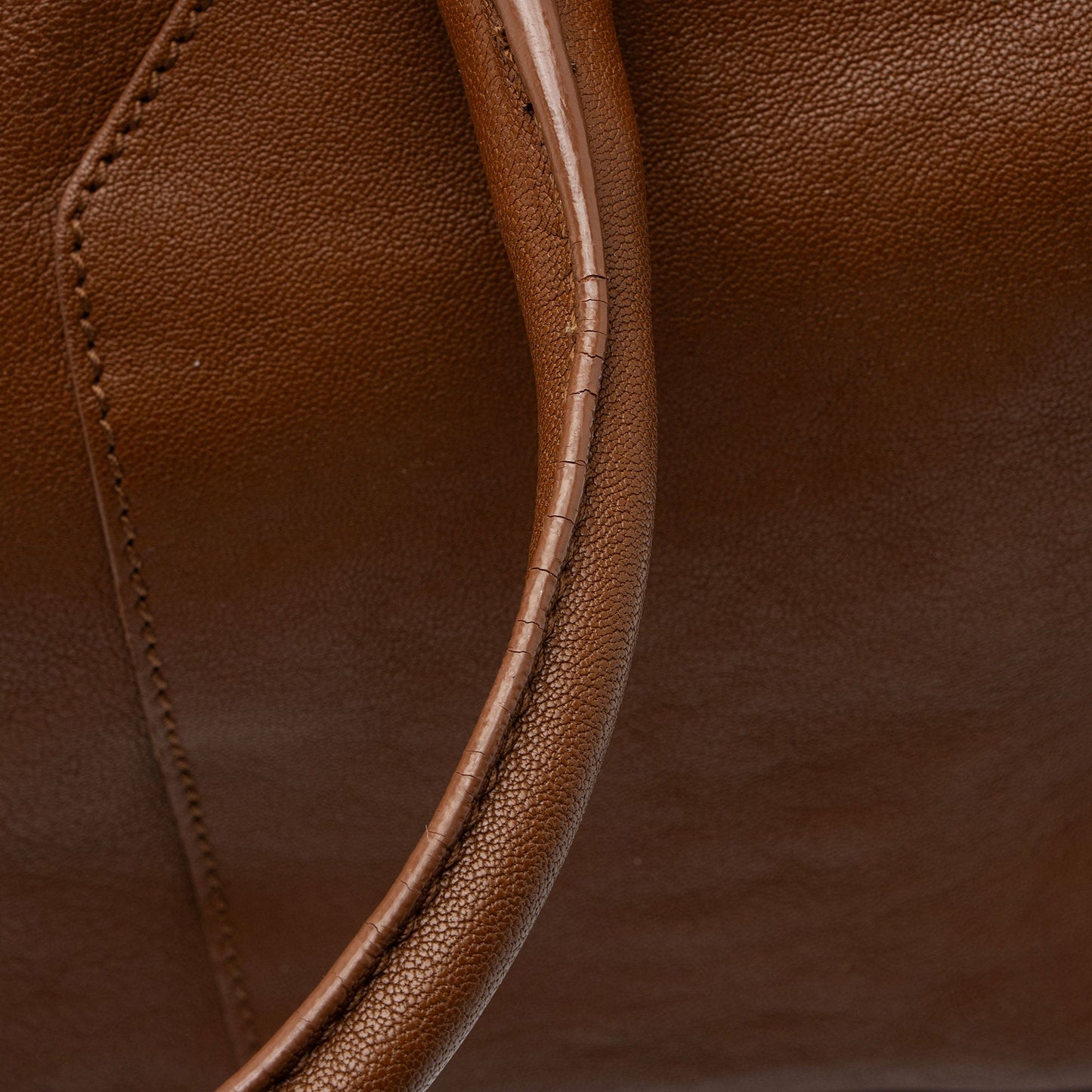 Saint Laurent Calfskin Cabas Chyc Medium Tote (SHF-Ivua2g)