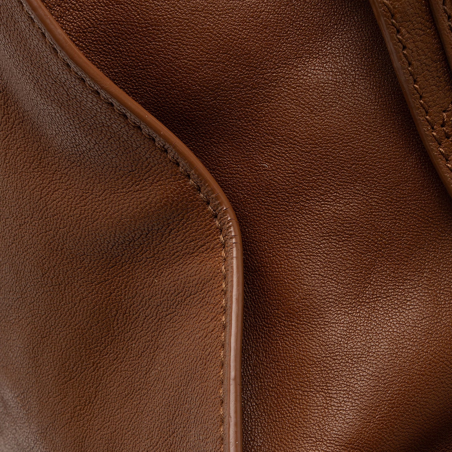 Saint Laurent Calfskin Cabas Chyc Medium Tote (SHF-Ivua2g)