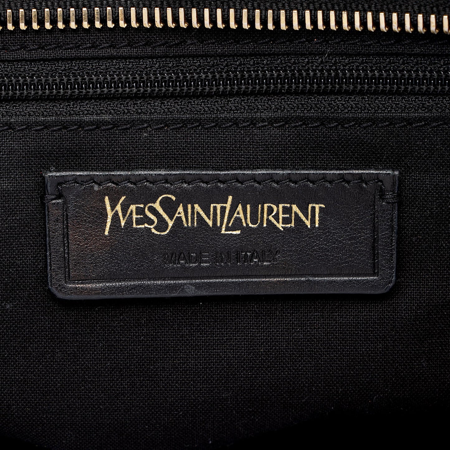 Saint Laurent Calfskin Cabas Chyc Small Tote (SHF-ntqfXK)