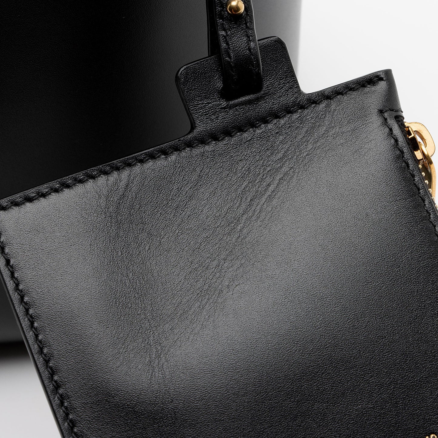 Saint Laurent Calfskin Monogram Le 37 Bucket Bag (SHF-YsxF8W)