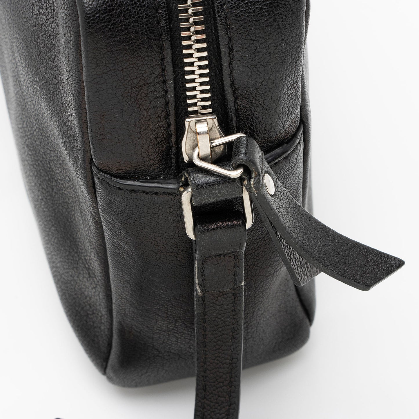 Saint Laurent Calfskin Monogram Lou Camera Bag (SHF-nQTbpp)