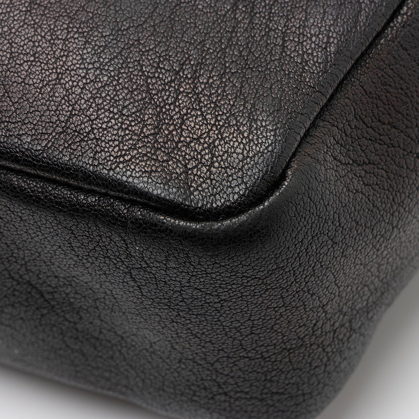 Saint Laurent Calfskin Monogram Lou Camera Bag (SHF-nQTbpp)