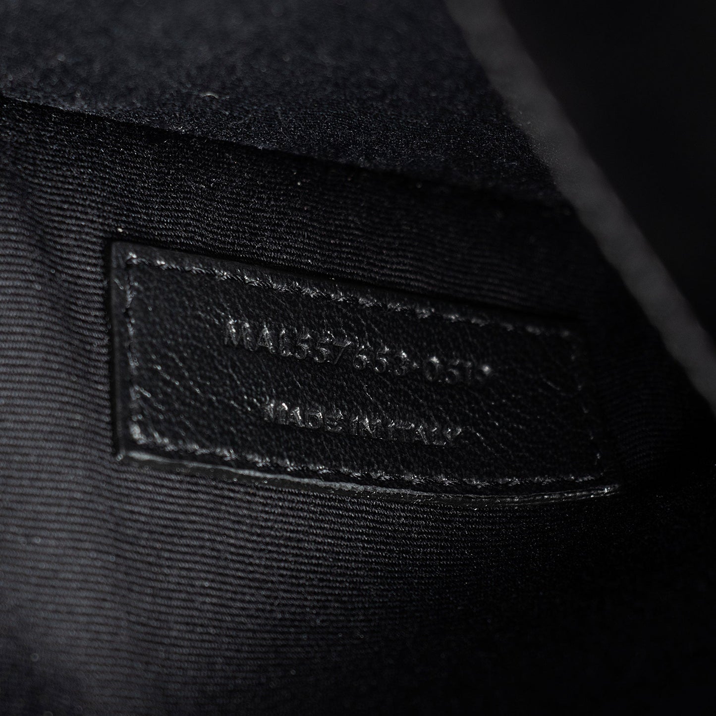 Saint Laurent Calfskin Monogram Uptown Medium Tote (SHF-GumjsZ)