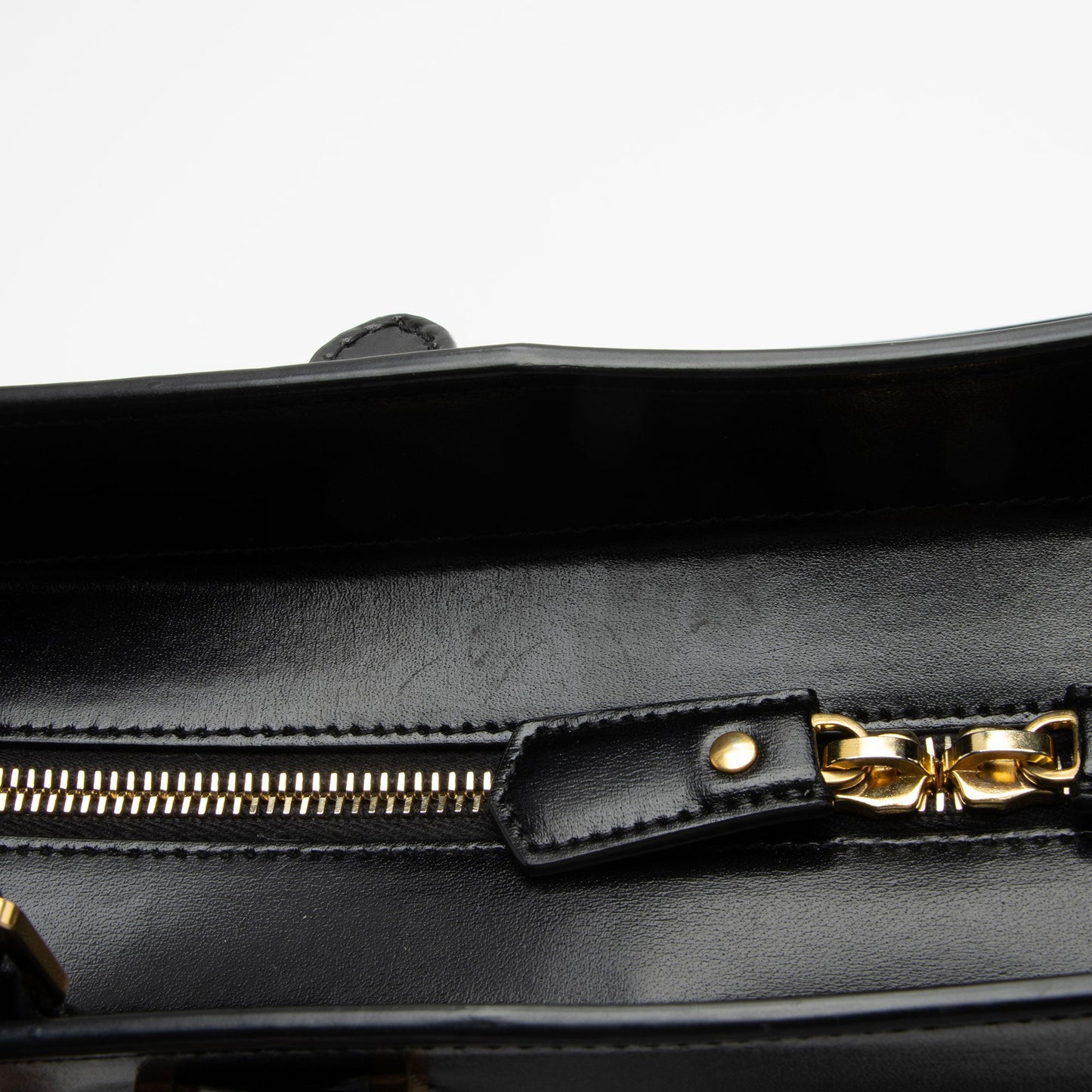 Saint Laurent Calfskin Monogram Uptown Medium Tote (SHF-GumjsZ)
