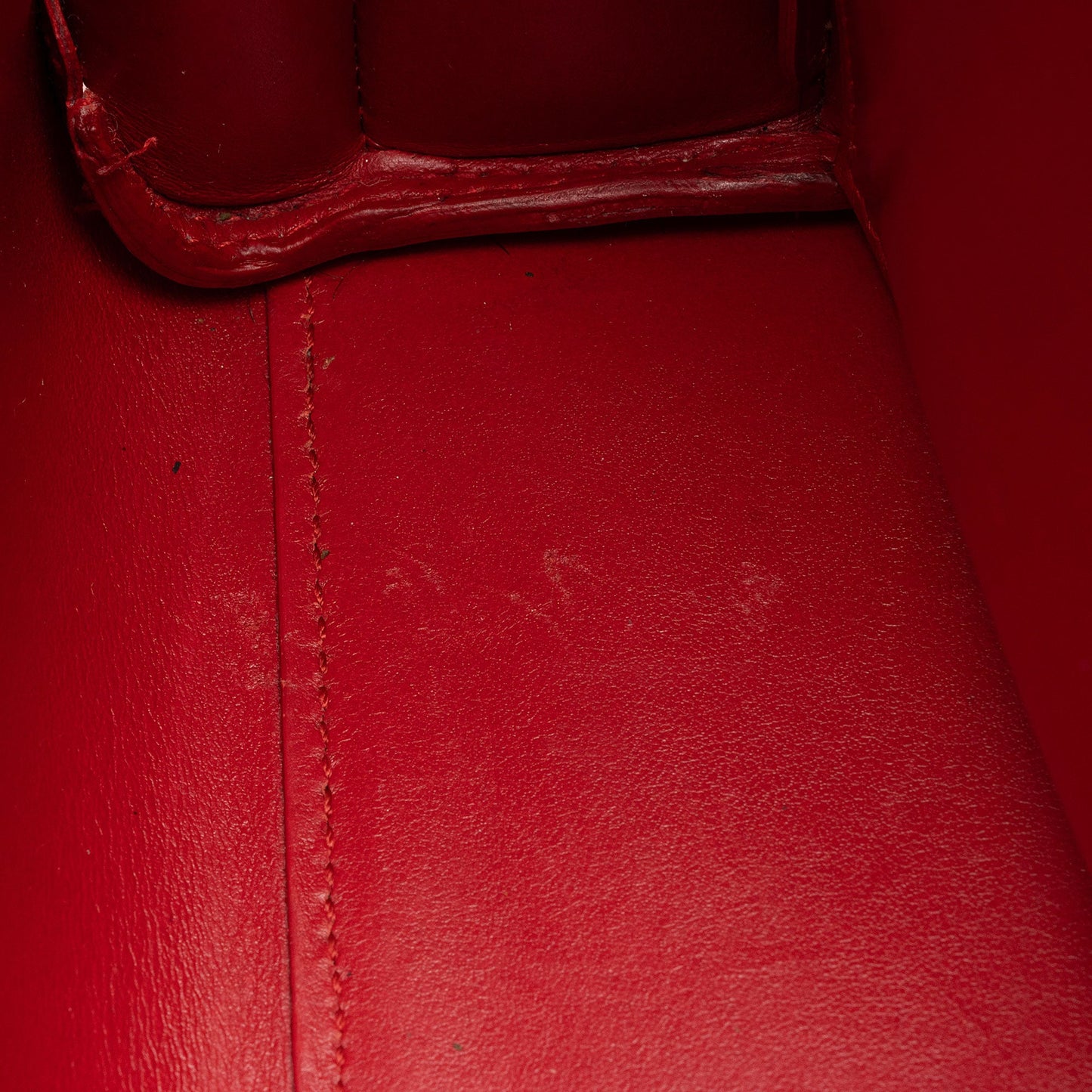 Saint Laurent Calfskin Sac De Jour Baby Tote (SHF-9fX2F7)