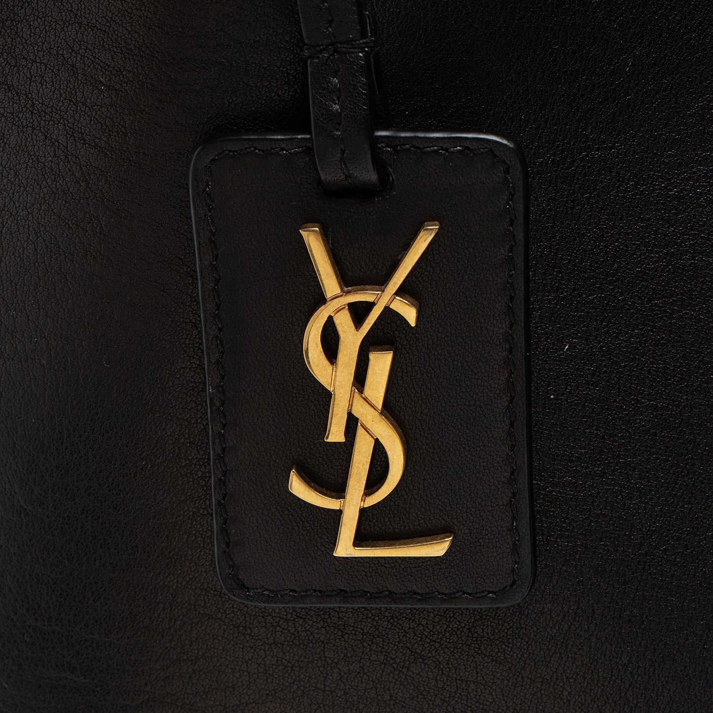 Saint Laurent Calfskin Tag Hobo (SHF-Kfbwfp)
