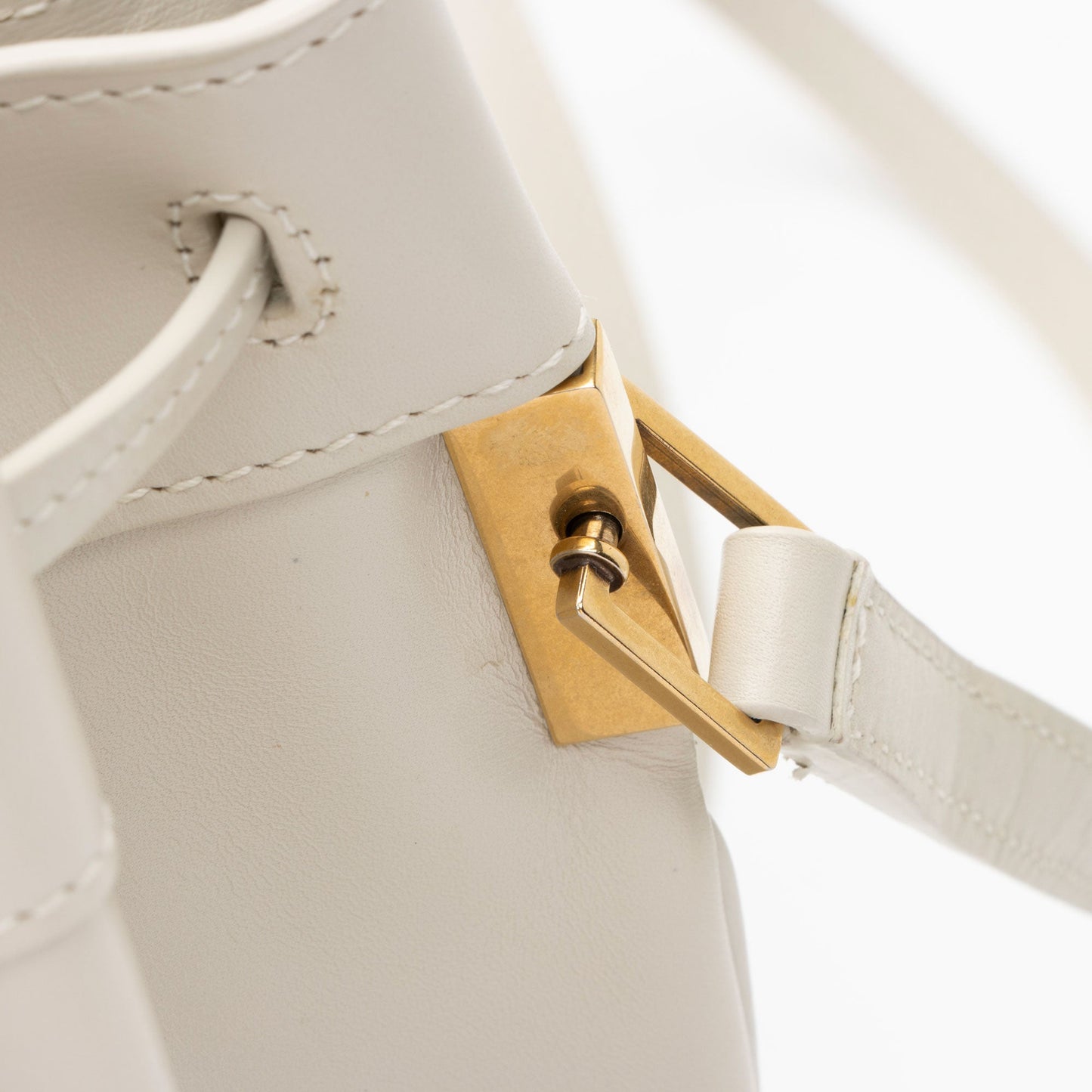 Saint Laurent Calfskin Talitha Medium Bucket Bag (SHF-RvP2LH)