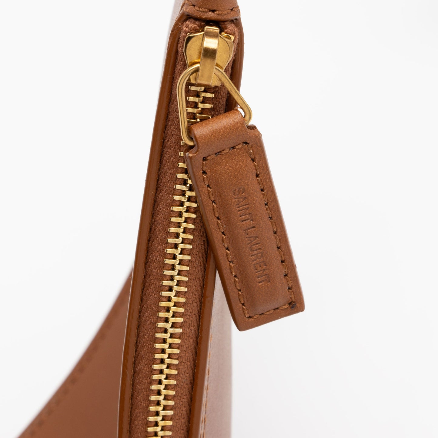 Saint Laurent Calfskin Vinyl Cabas Tote (SHF-wgVvKm)