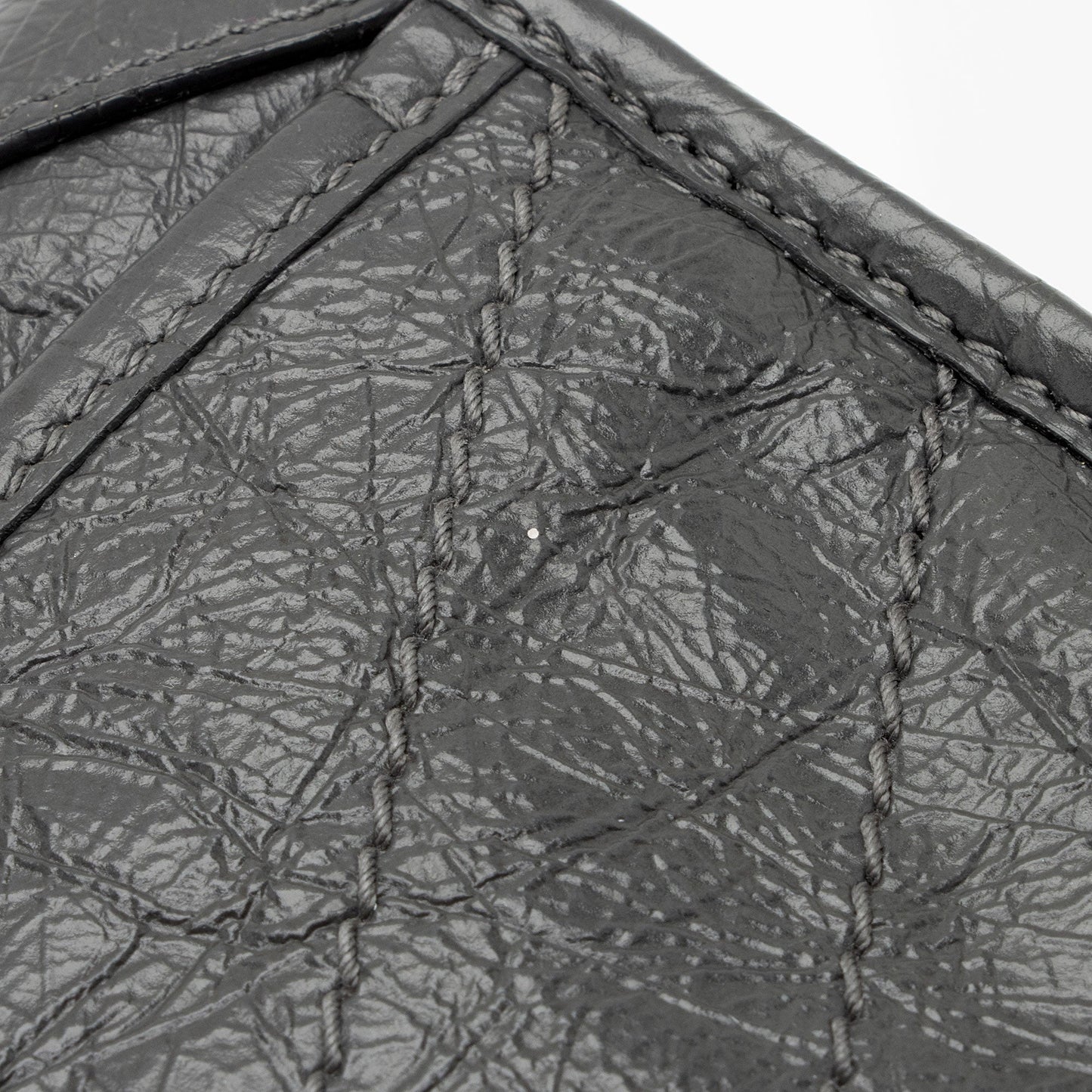 Saint Laurent Crinkled Calfskin Monogram Niki Chain Wallet (SHF-9O6DRW)