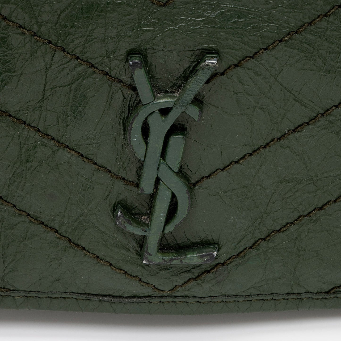 Saint Laurent Crinkled Calfskin Monogram Niki Chain Wallet (SHF-w5uFiz)