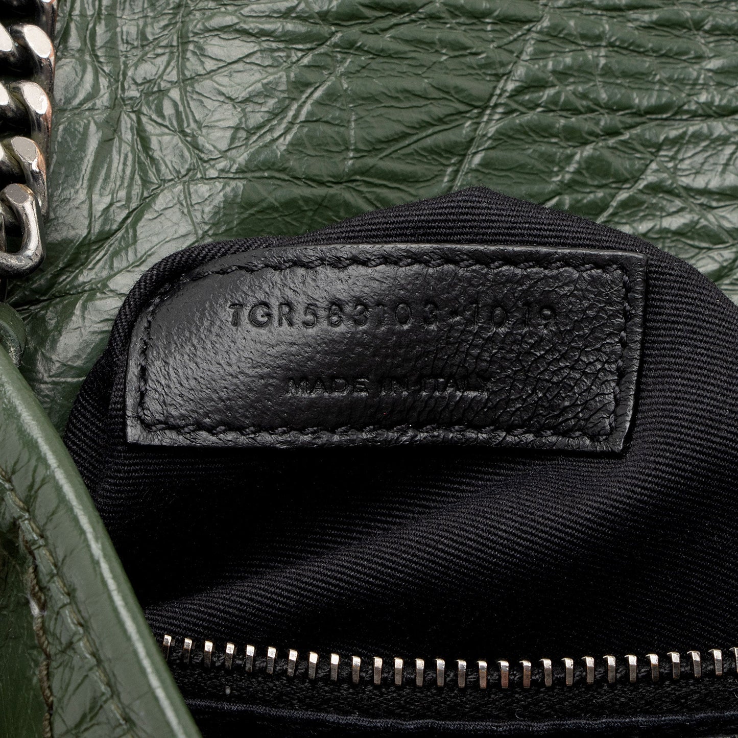 Saint Laurent Crinkled Calfskin Monogram Niki Chain Wallet (SHF-w5uFiz)