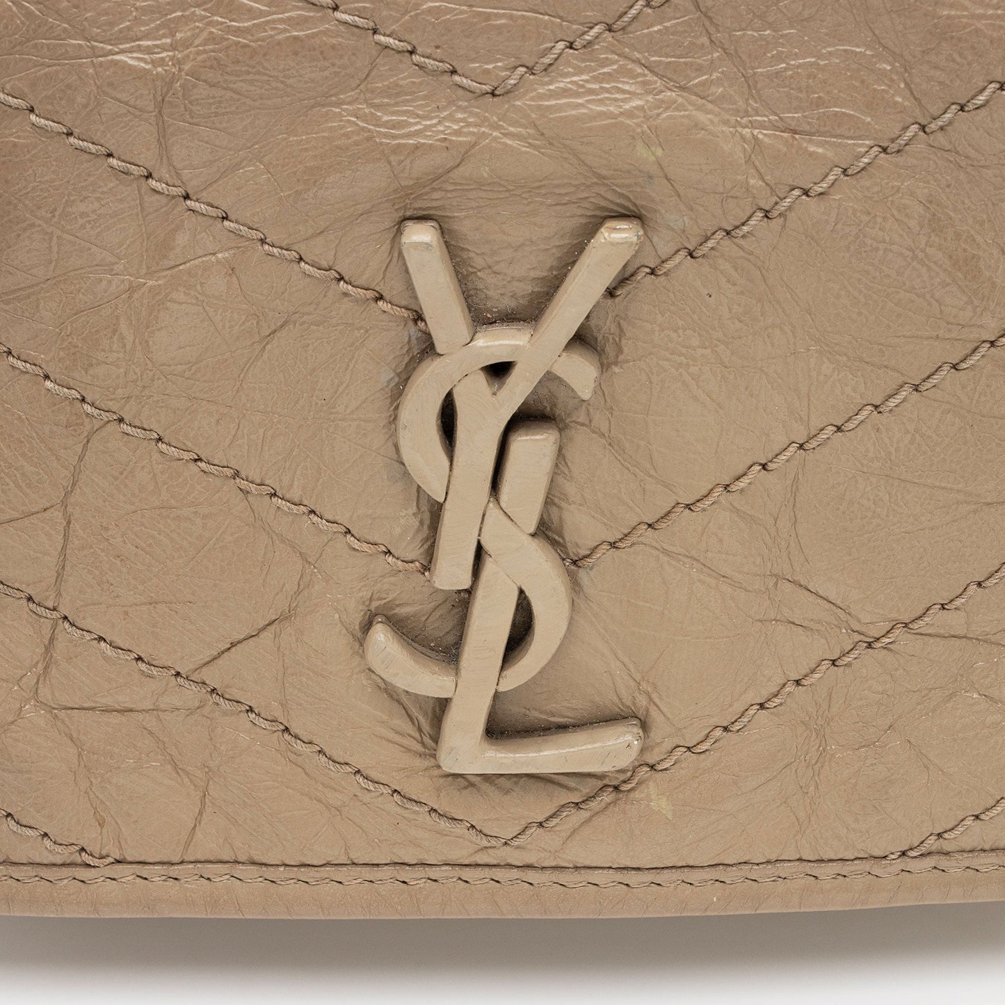 Saint Laurent Crinkled Calfskin Monogram Niki Chain Wallet (SHF-afCOLO)