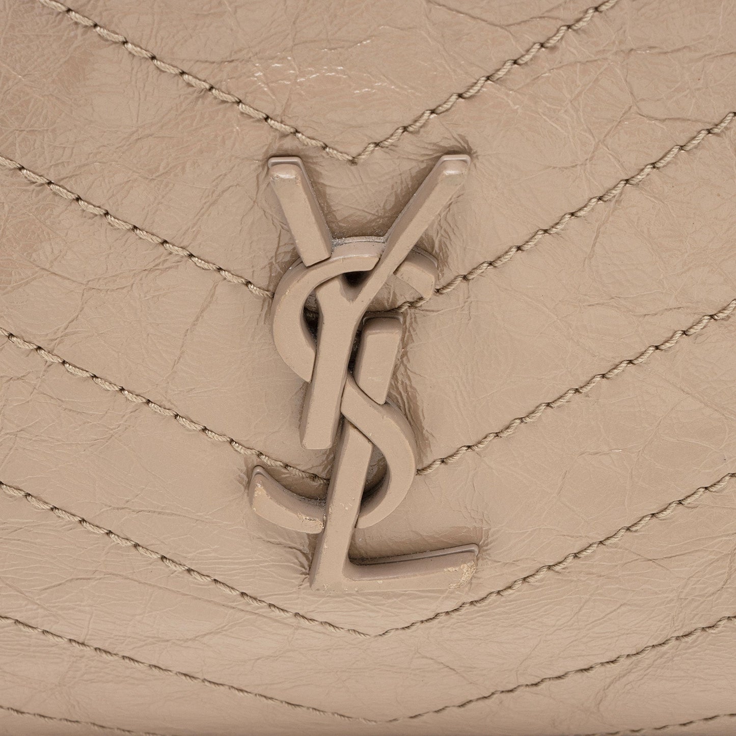 Saint Laurent Crinkled Calfskin Monogram Niki Large Shopping Tote (SHF-XeDWwD)
