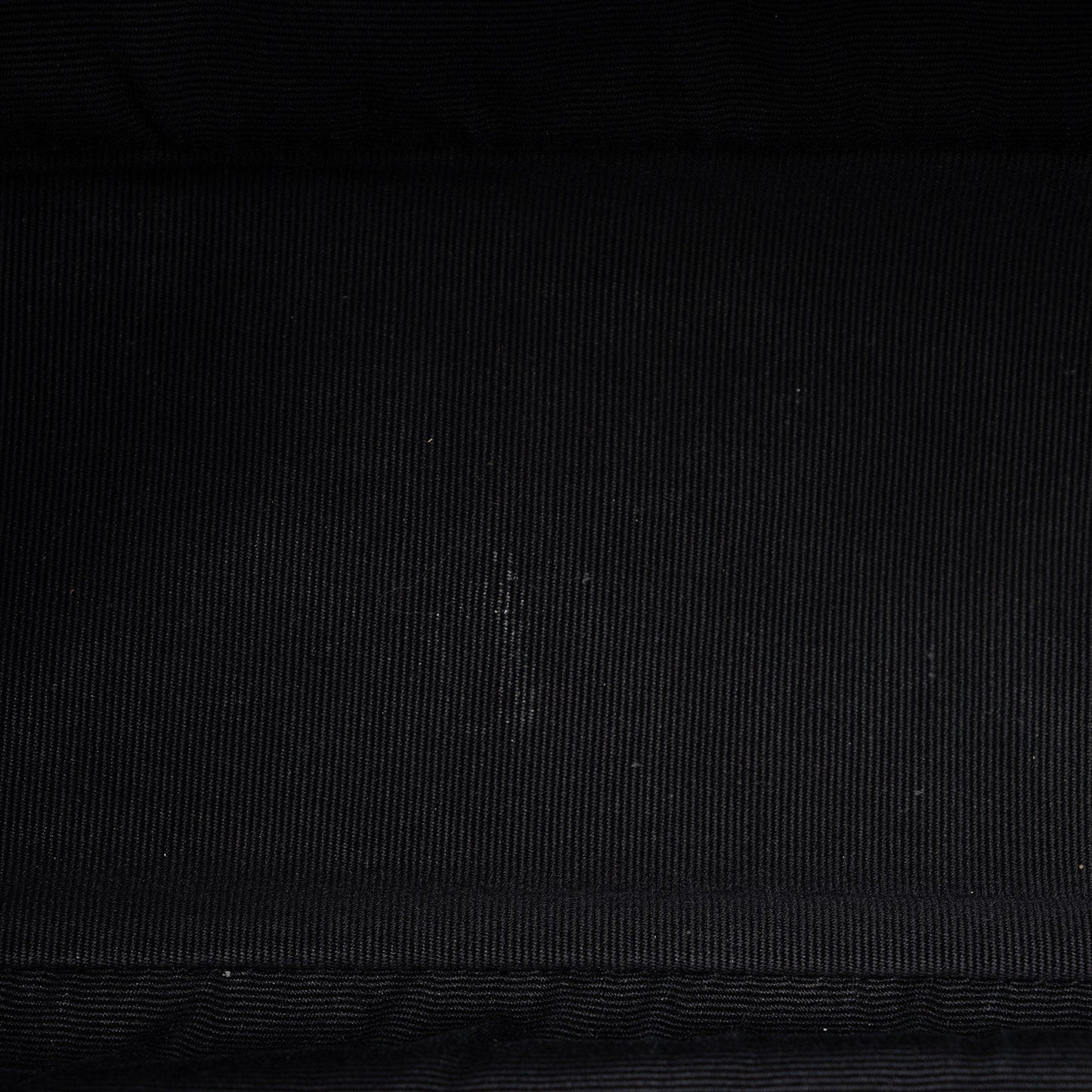 Saint Laurent Crinkled Calfskin Monogram Niki Medium Shoulder Bag (SHF-J4S3bV)