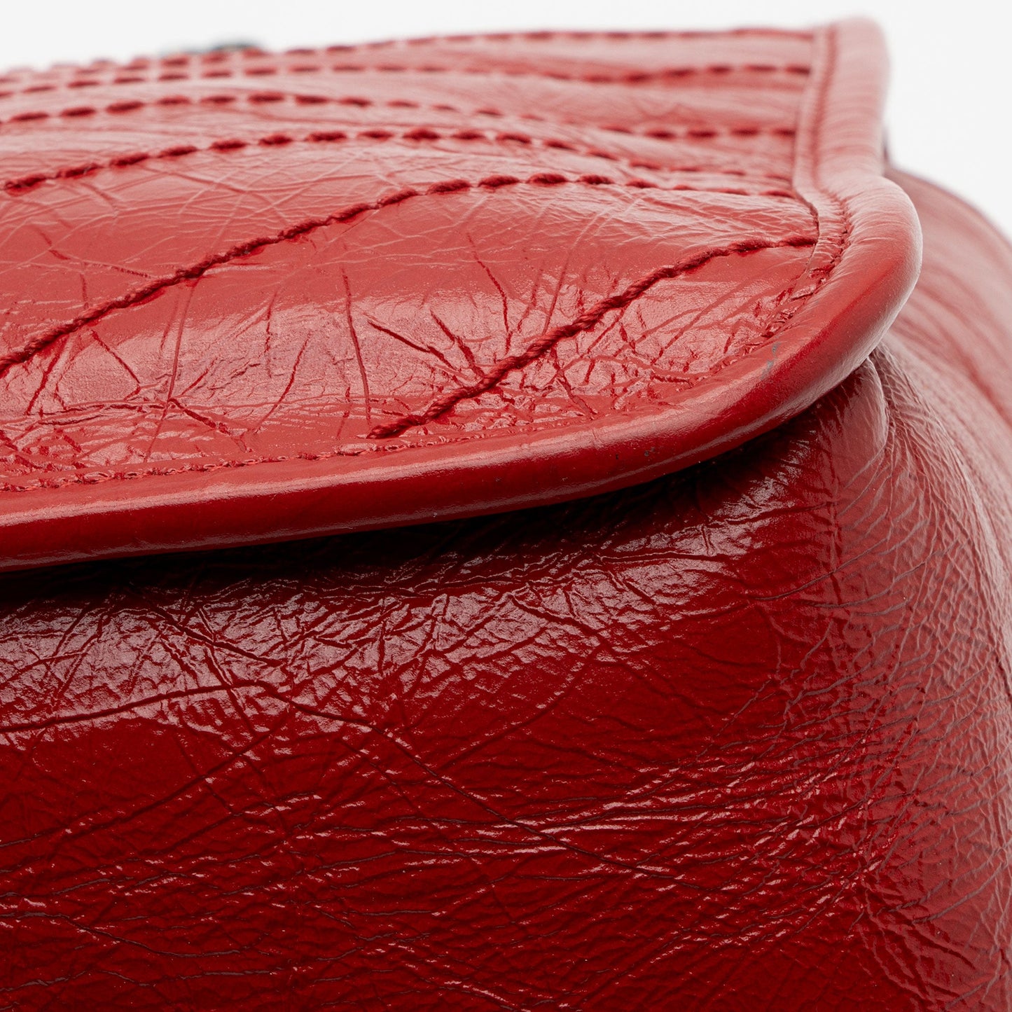 Saint Laurent Crinkled Calfskin Monogram Niki Medium Shoulder Bag (SHF-yRZdIA)