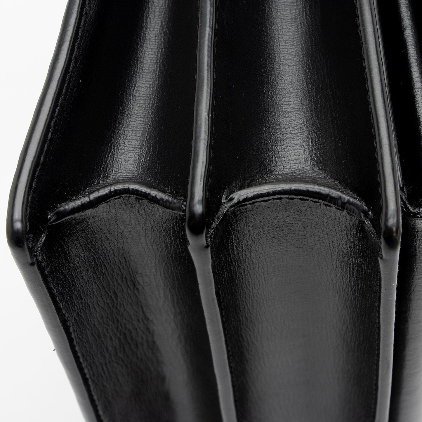 Saint Laurent Grained Calfskin Monogram Sunset Medium Shoulder Bag (SHF-OLGtVP)