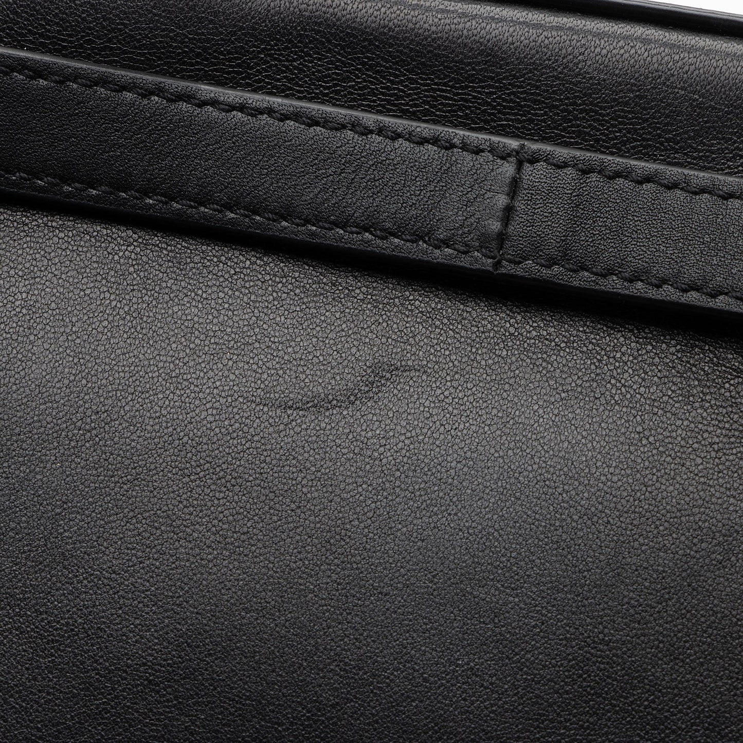 Saint Laurent Matalasse Calfskin Monogram Vicky Belt Bag (SHF-UFp2hO)