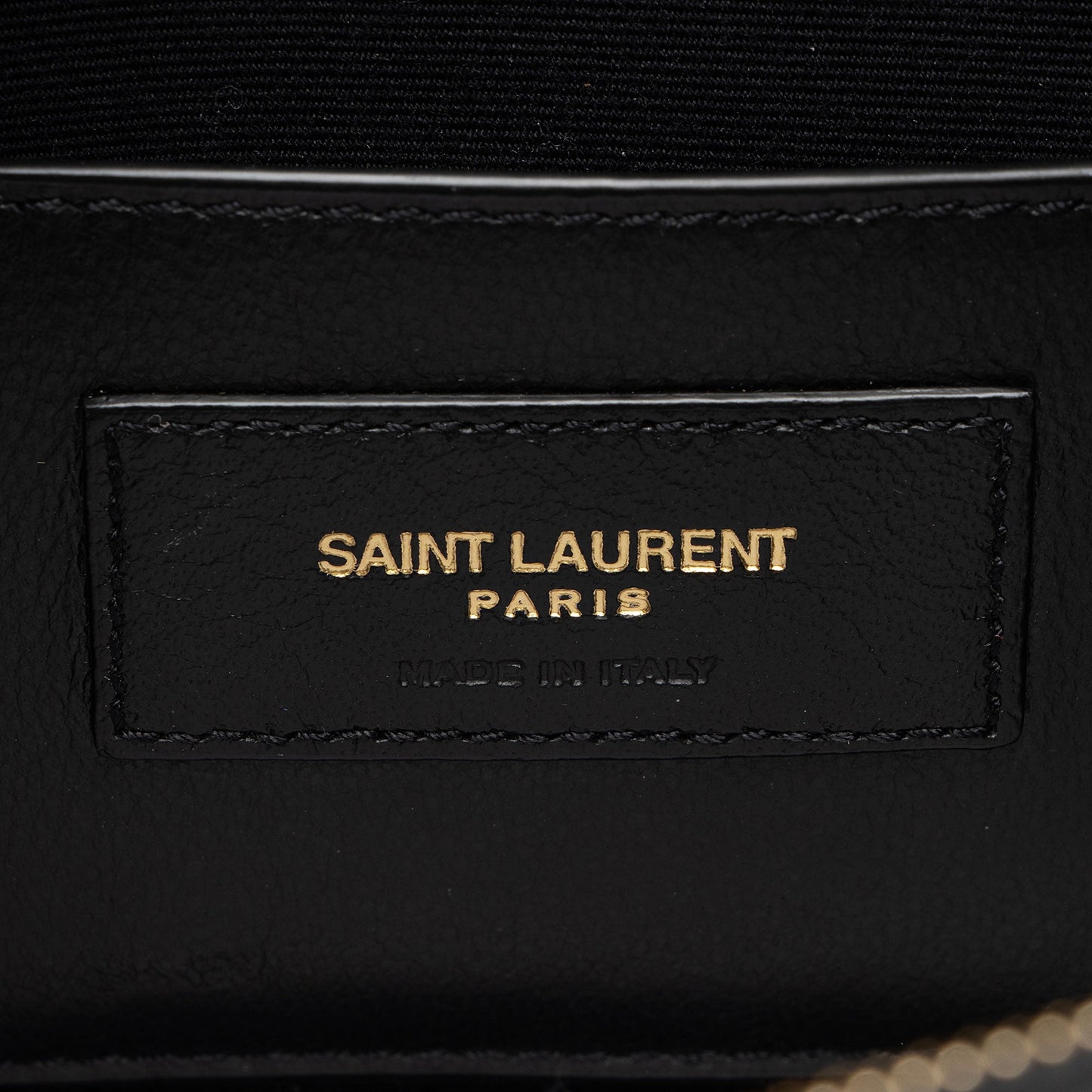 Saint Laurent Matalasse Calfskin Monogram Vicky Belt Bag (SHF-UFp2hO)