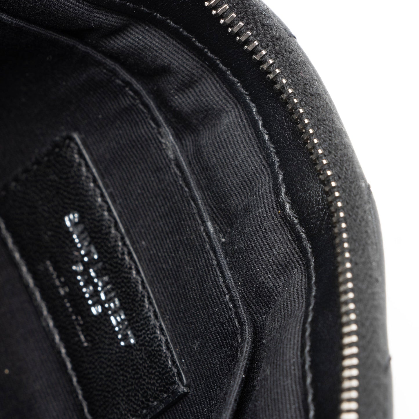 Saint Laurent Matelasse Calfskin Jolie Pouch (SHF-L9nPVy)