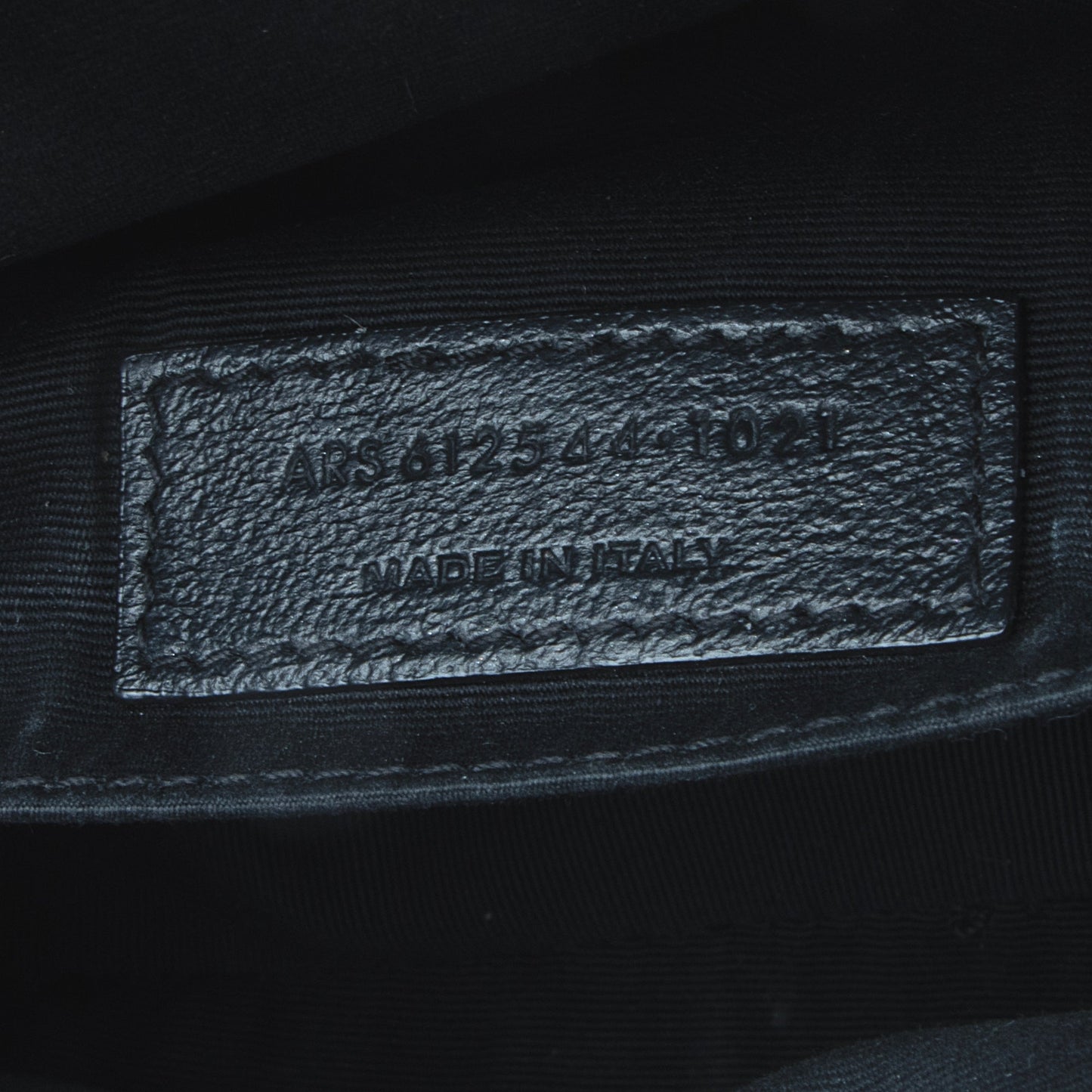 Saint Laurent Matelasse Calfskin Monogram Lou Camera Bag (SHF-23153)