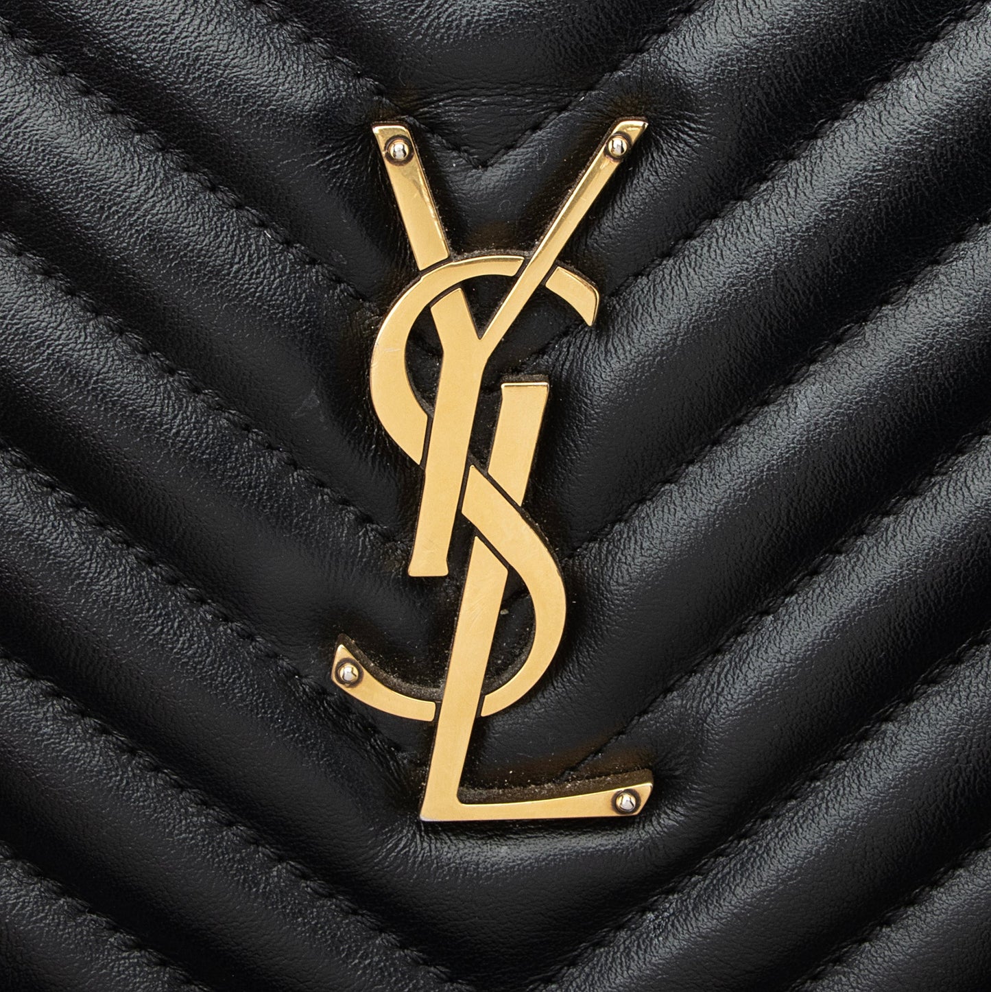 Saint Laurent Matelasse Calfskin Monogram Lou Camera Bag (SHF-23153)