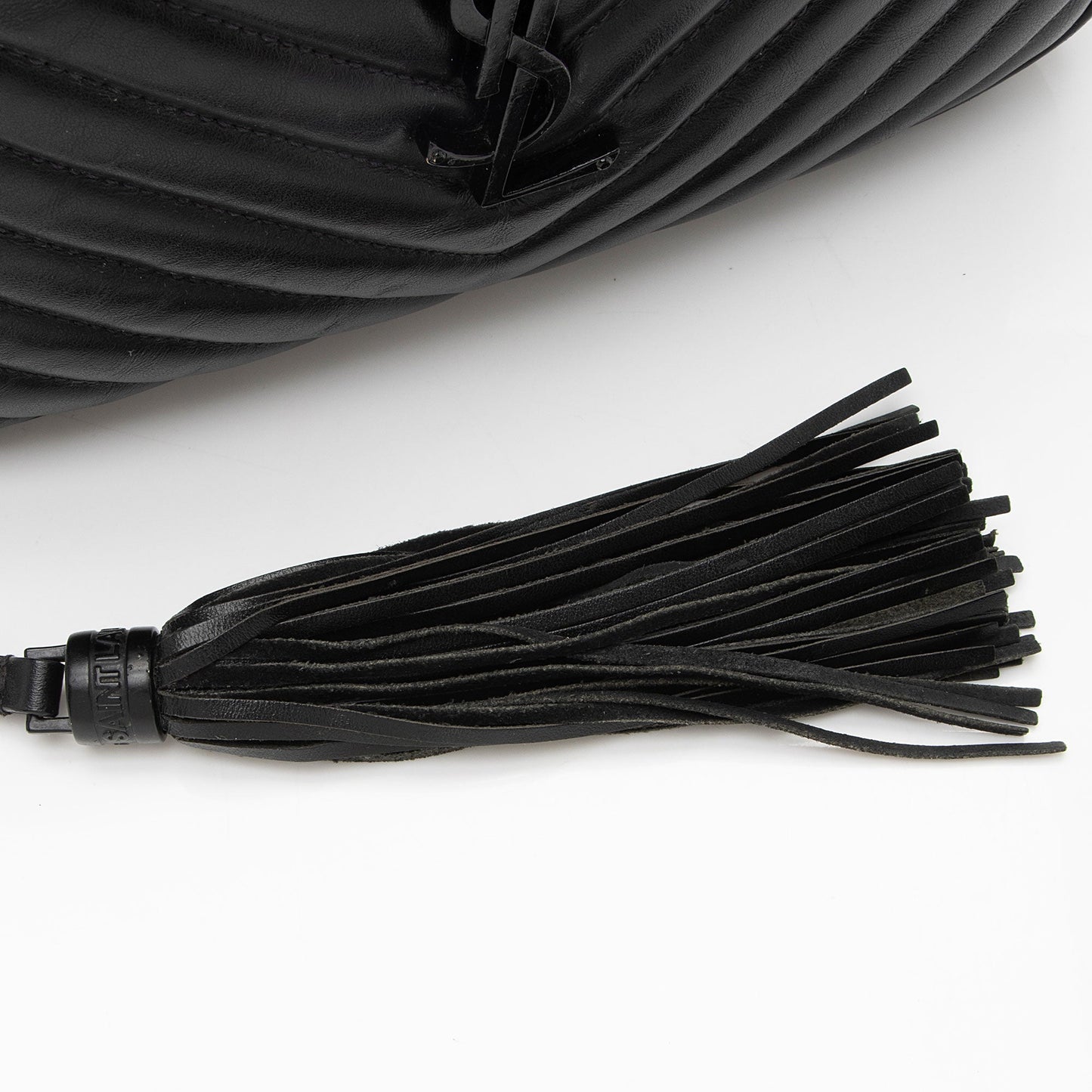 Saint Laurent Matelasse Calfskin Matte Black Monogram Lou Camera Bag (SHF-PIyVqF)