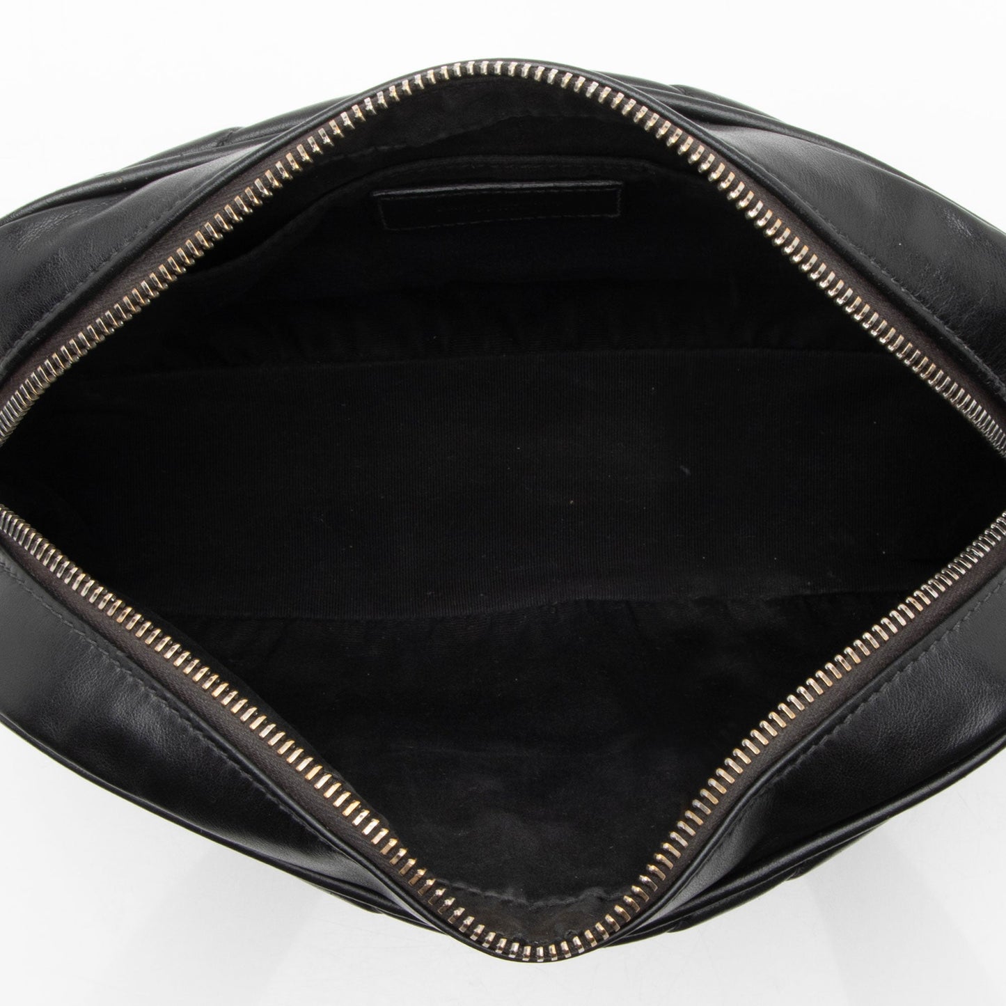 Saint Laurent Matelasse Calfskin Matte Black Monogram Lou Camera Bag (SHF-PIyVqF)
