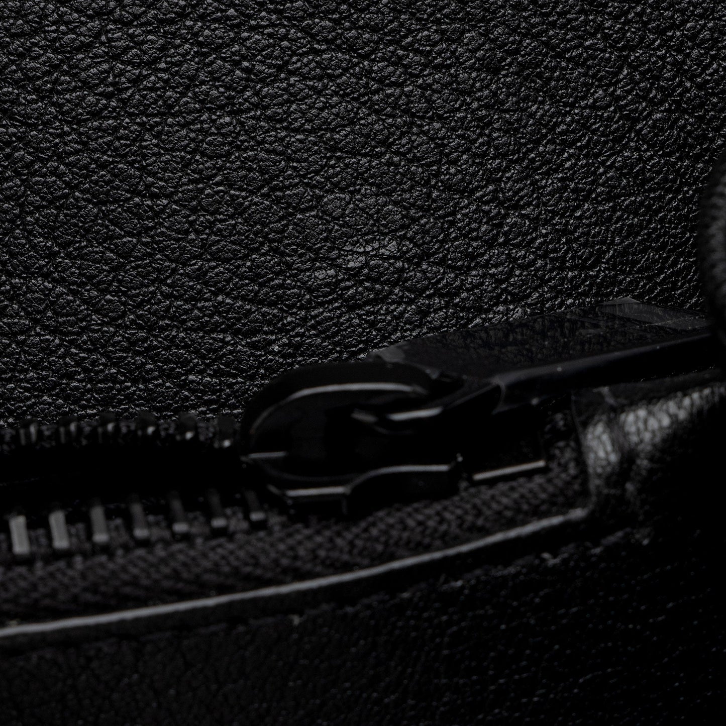 Saint Laurent Matelasse Calfskin Monogram College Large Shoulder Bag (SHF-K7F9Zp)