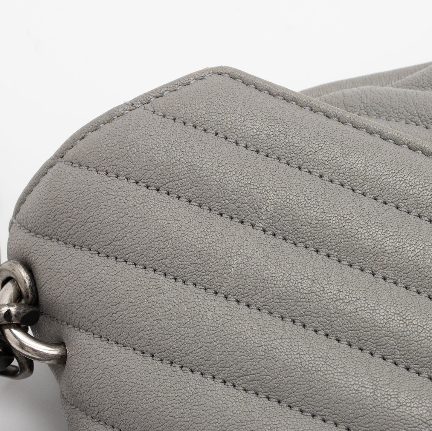Saint Laurent Matelasse Calfskin Monogram College Medium Shoulder Bag (SHF-2L8Nyw)