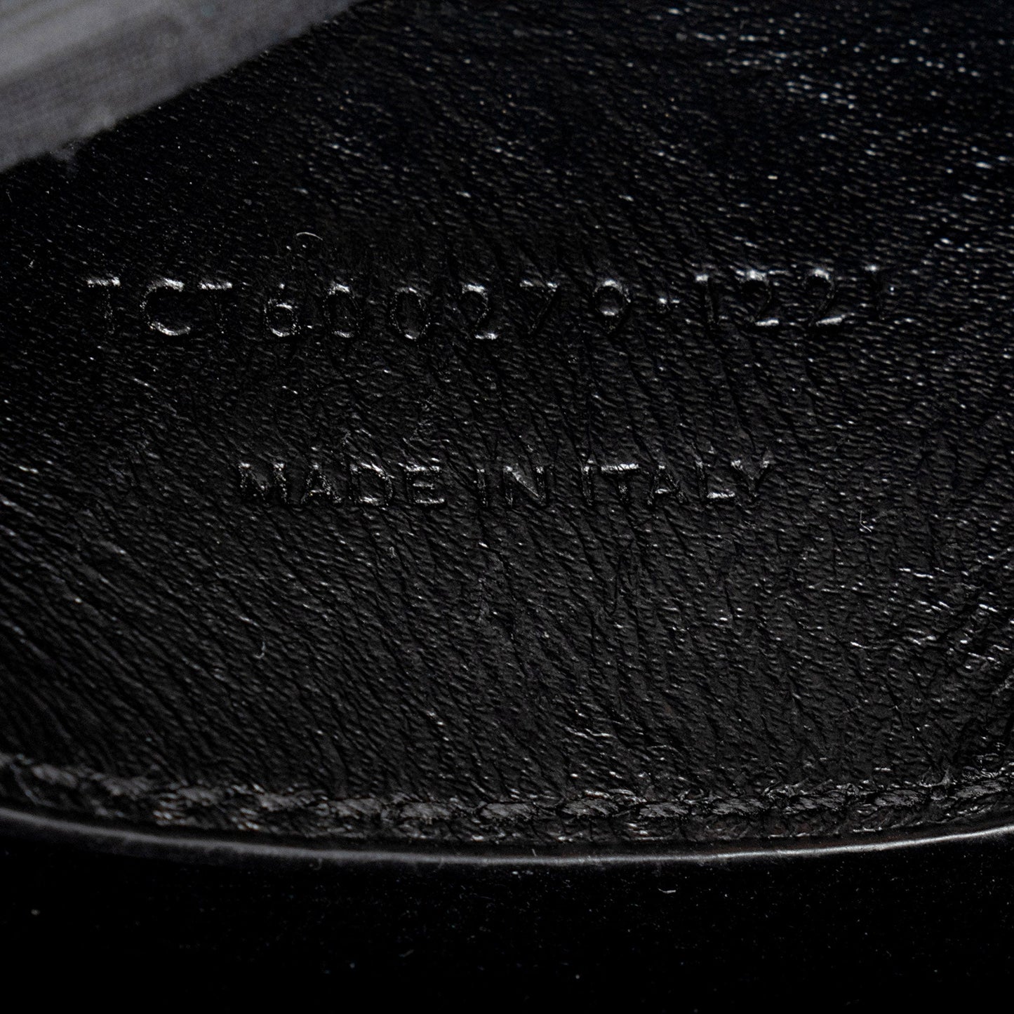 Saint Laurent Matelasse Calfskin Monogram College Medium Shoulder Bag (SHF-p3Eevf)