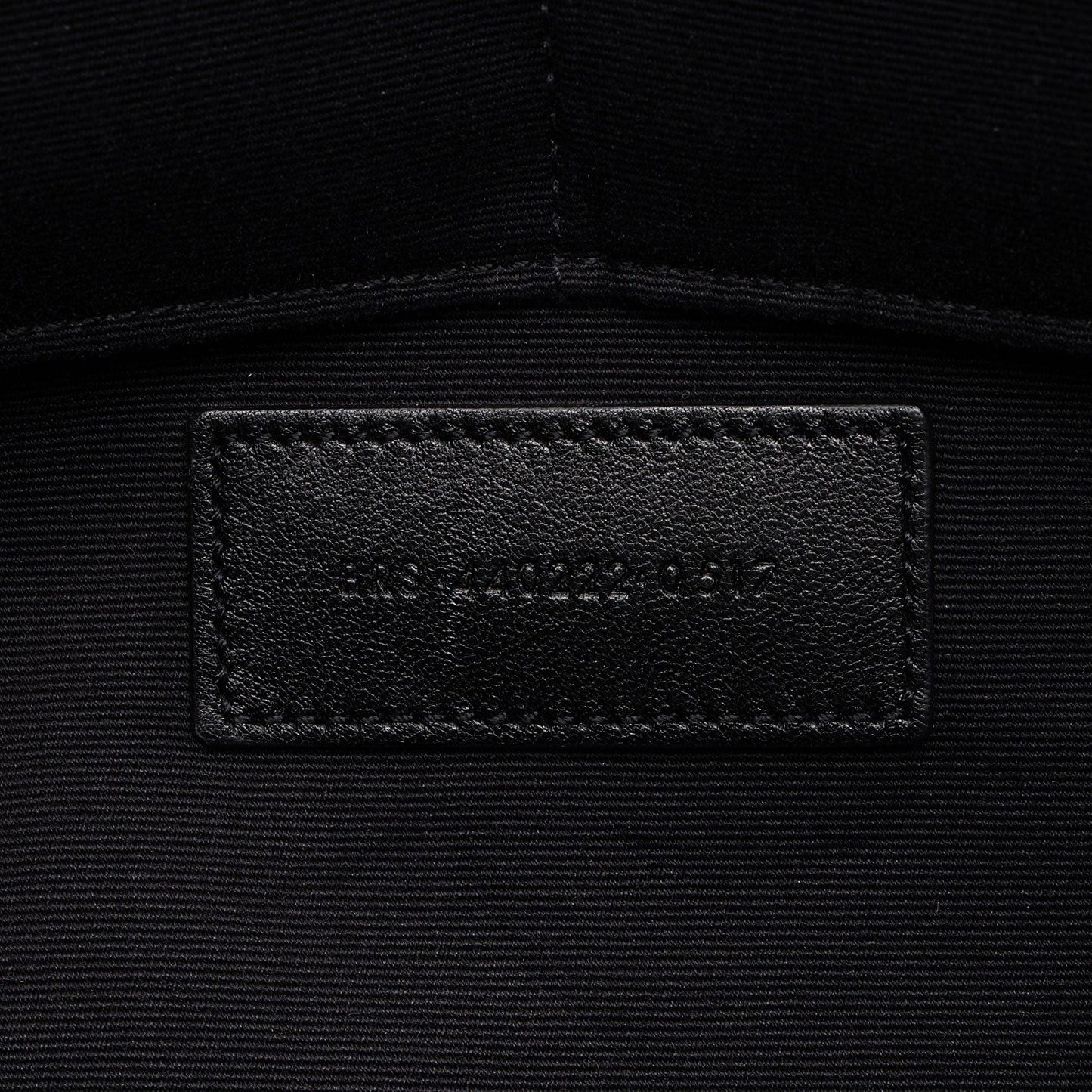 Saint Laurent Matelasse Calfskin Monogram Large Wristlet (SHF-Cxxp2w)
