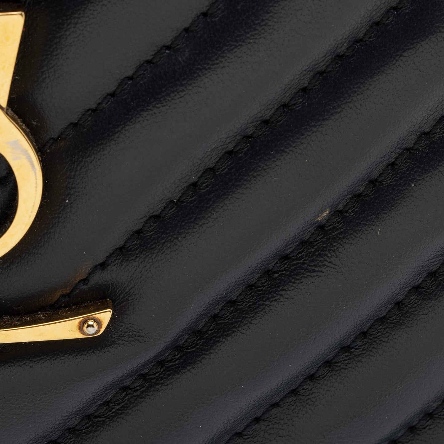Saint Laurent Matelasse Calfskin Monogram Lou Camera Bag (SHF-aY71qS)