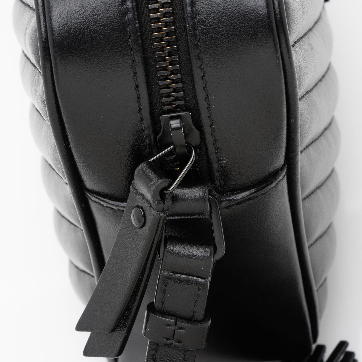 Saint Laurent Matelasse Calfskin Monogram Lou Camera Bag (SHF-pLUzLE)