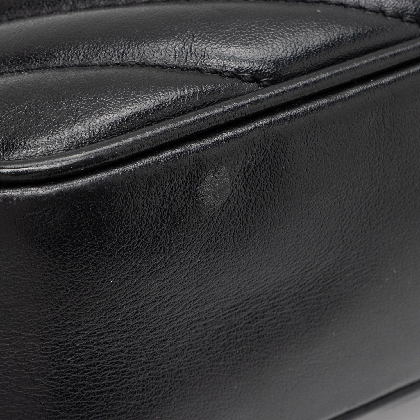 Saint Laurent Matelasse Calfskin Monogram Lou Camera Bag (SHF-ZcEqKL)