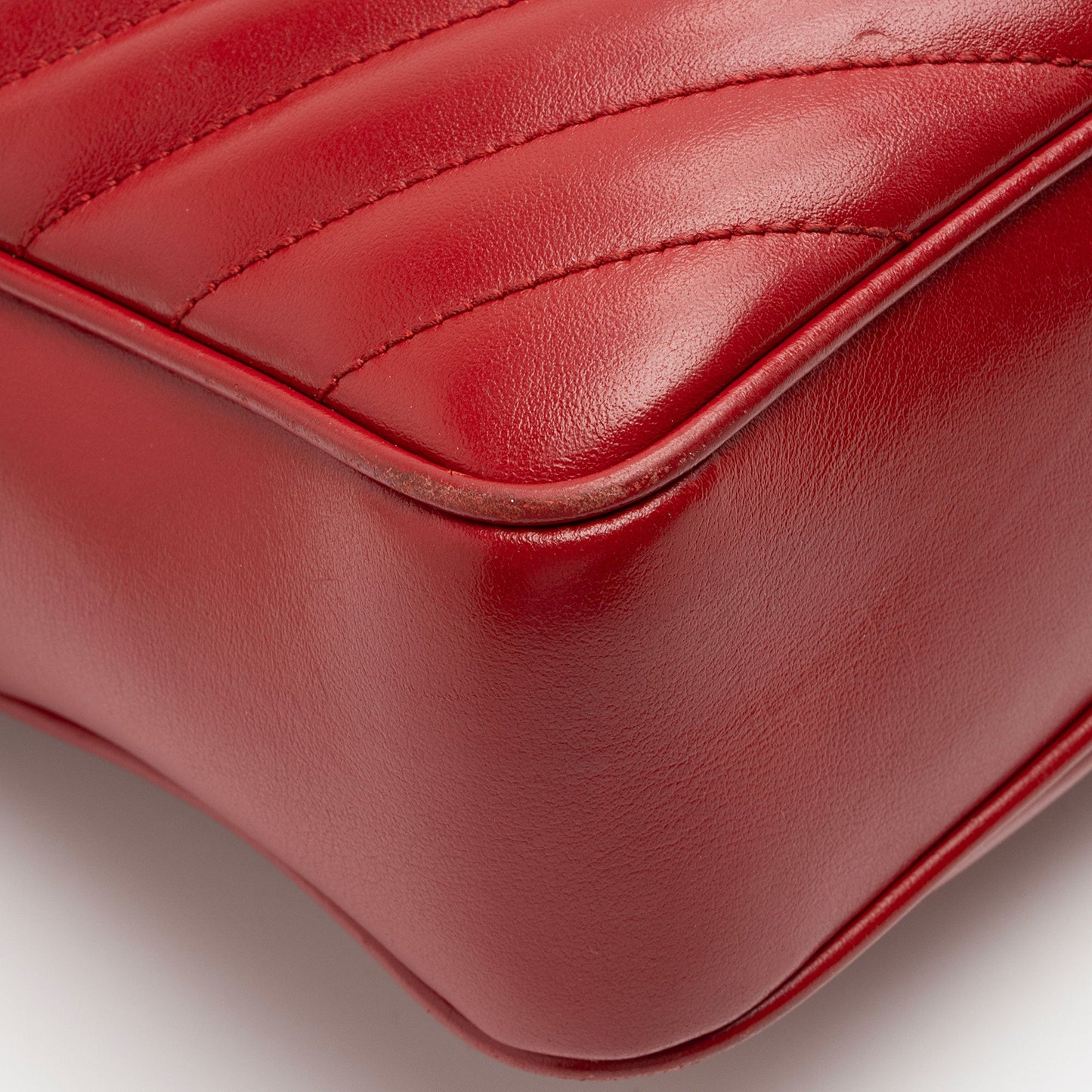 Saint Laurent Matelasse Calfskin Monogram Lou Camera Bag (SHF-G4BzPO)