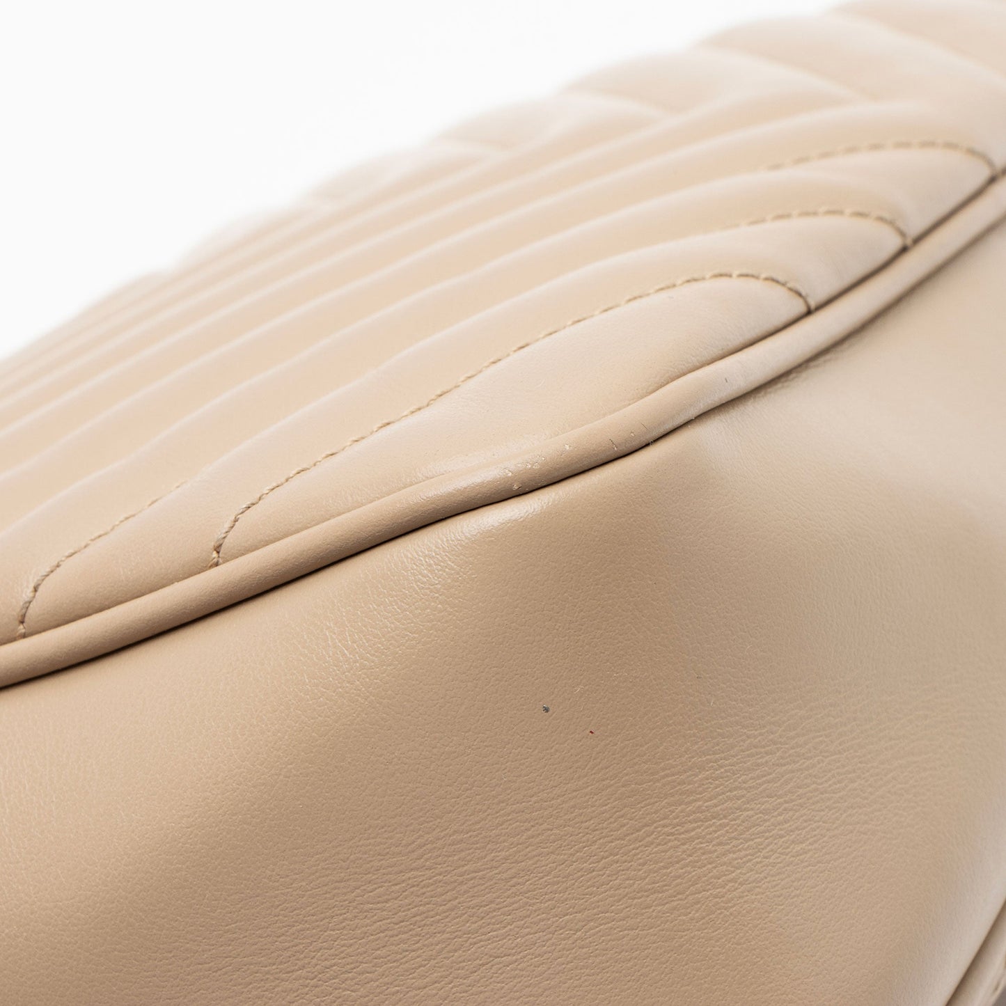 Saint Laurent Matelasse Calfskin Monogram Lou Camera Bag (SHF-0p6Ezh)