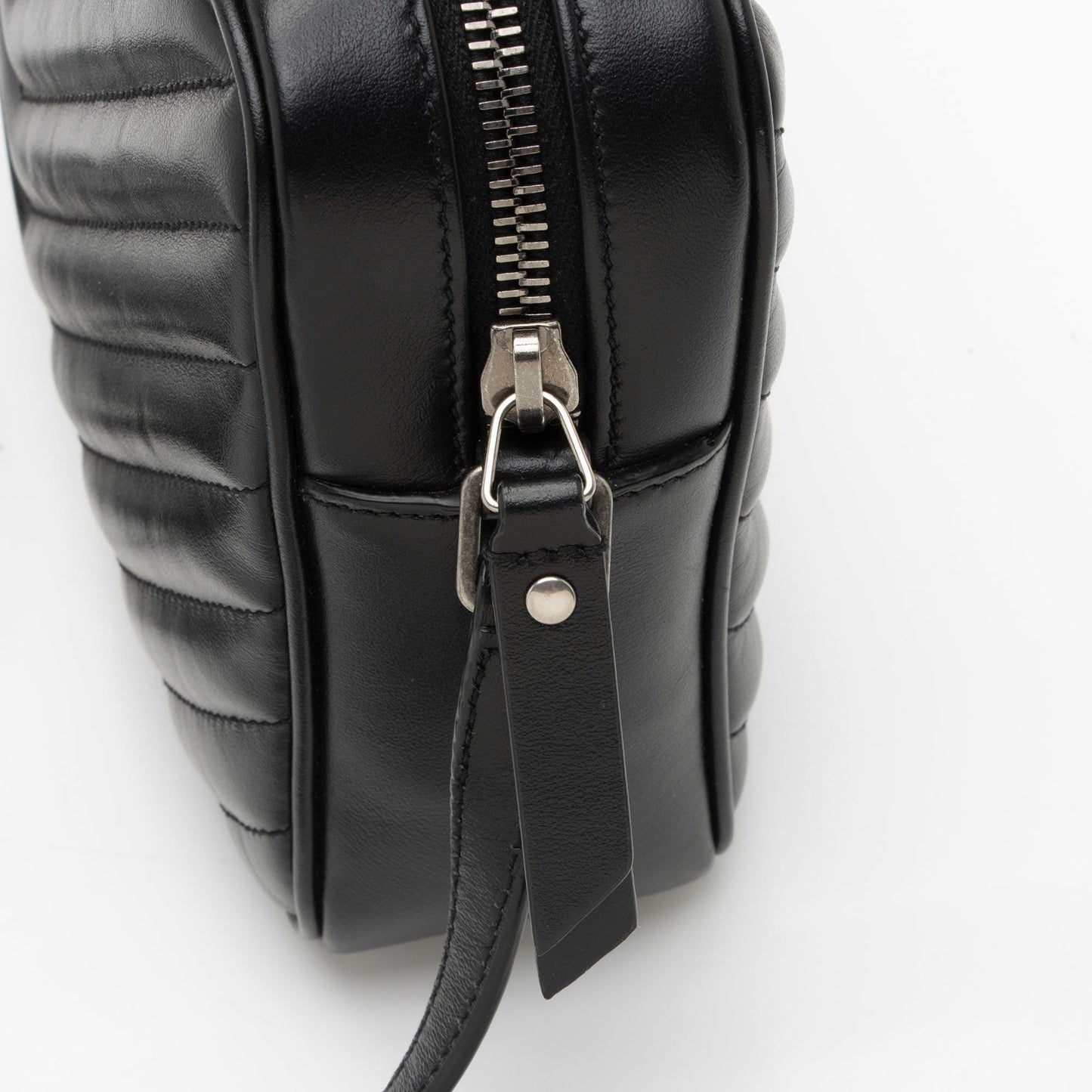 Saint Laurent Matelasse Calfskin Monogram Lou Camera Bag (SHF-jB3wqK)