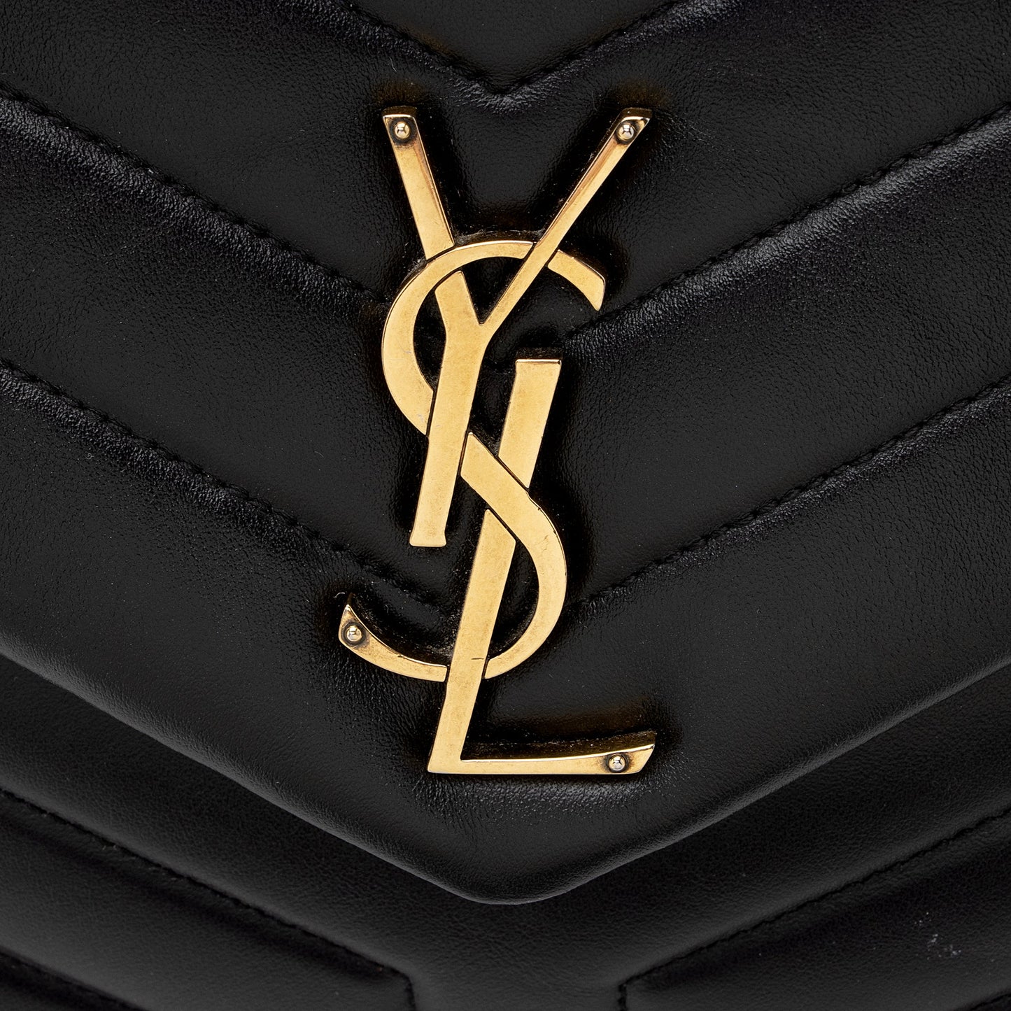 Saint Laurent Matelasse Calfskin Monogram LouLou Chain Medium Shoulder Bag (SHF-22303)
