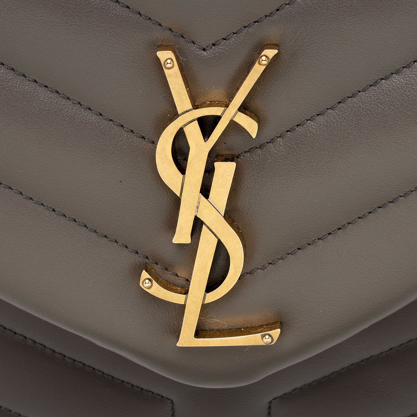 Saint Laurent Matelasse Calfskin Monogram LouLou Chain Medium Shoulder Bag (SHF-19W4rm)