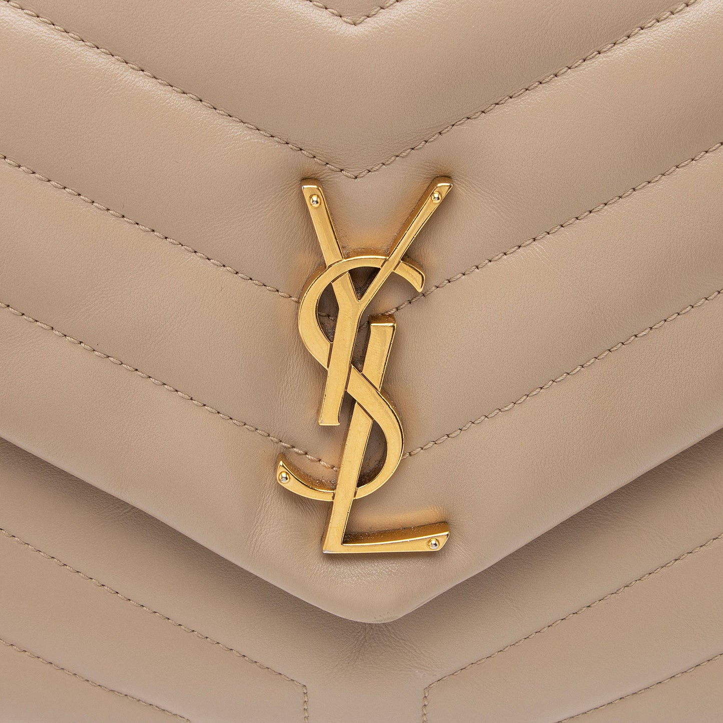 Saint Laurent Matelasse Calfskin Monogram LouLou Chain Medium Shoulder Bag (SHF-pCCeab)