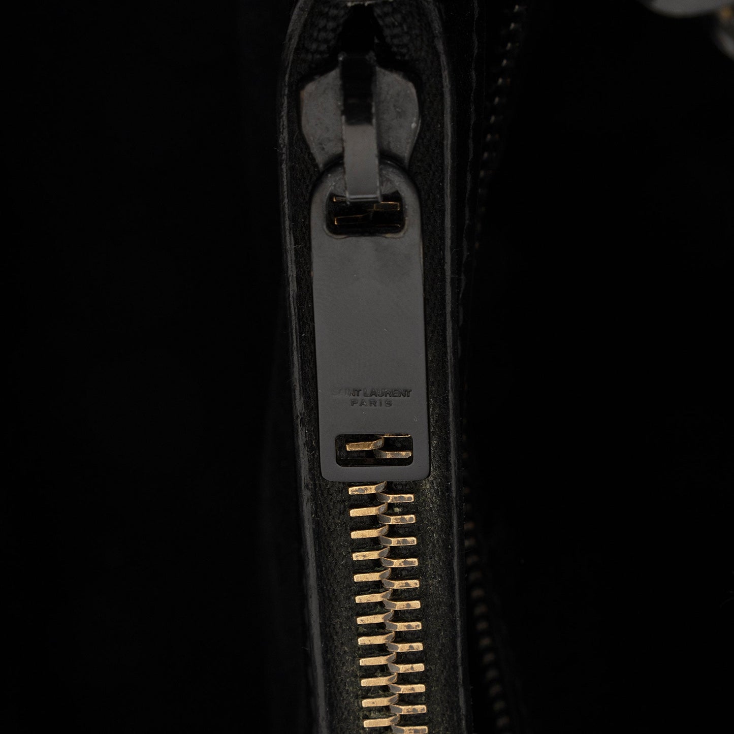 Saint Laurent Matelasse Calfskin Monogram LouLou Chain Medium Shoulder Bag (SHF-SaVb1o)