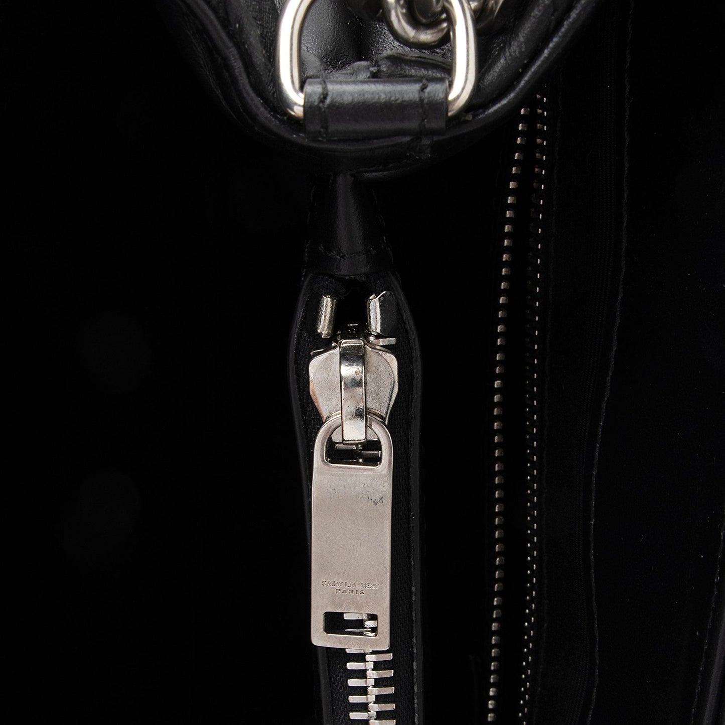 Saint Laurent Matelasse Calfskin Monogram LouLou Chain Medium Shoulder Bag (SHF-3CcYFQ)