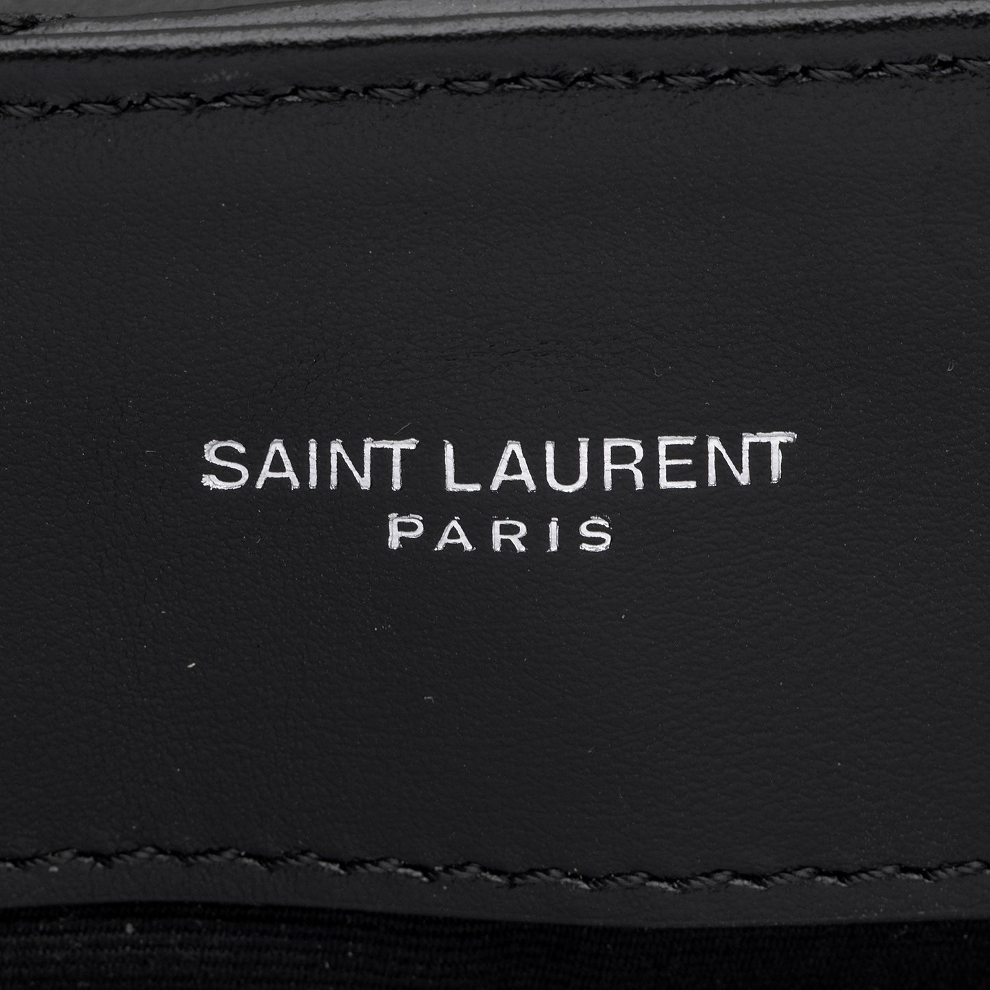 Saint Laurent Matelasse Calfskin Monogram LouLou Chain Medium Shoulder Bag (SHF-nVNU3H)