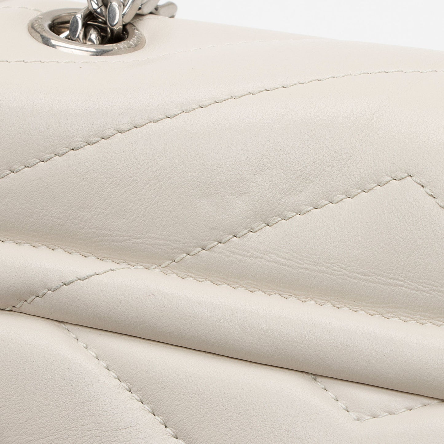 Saint Laurent Matelasse Calfskin Monogram LouLou Chain Medium Shoulder Bag (SHF-p5hSxF)