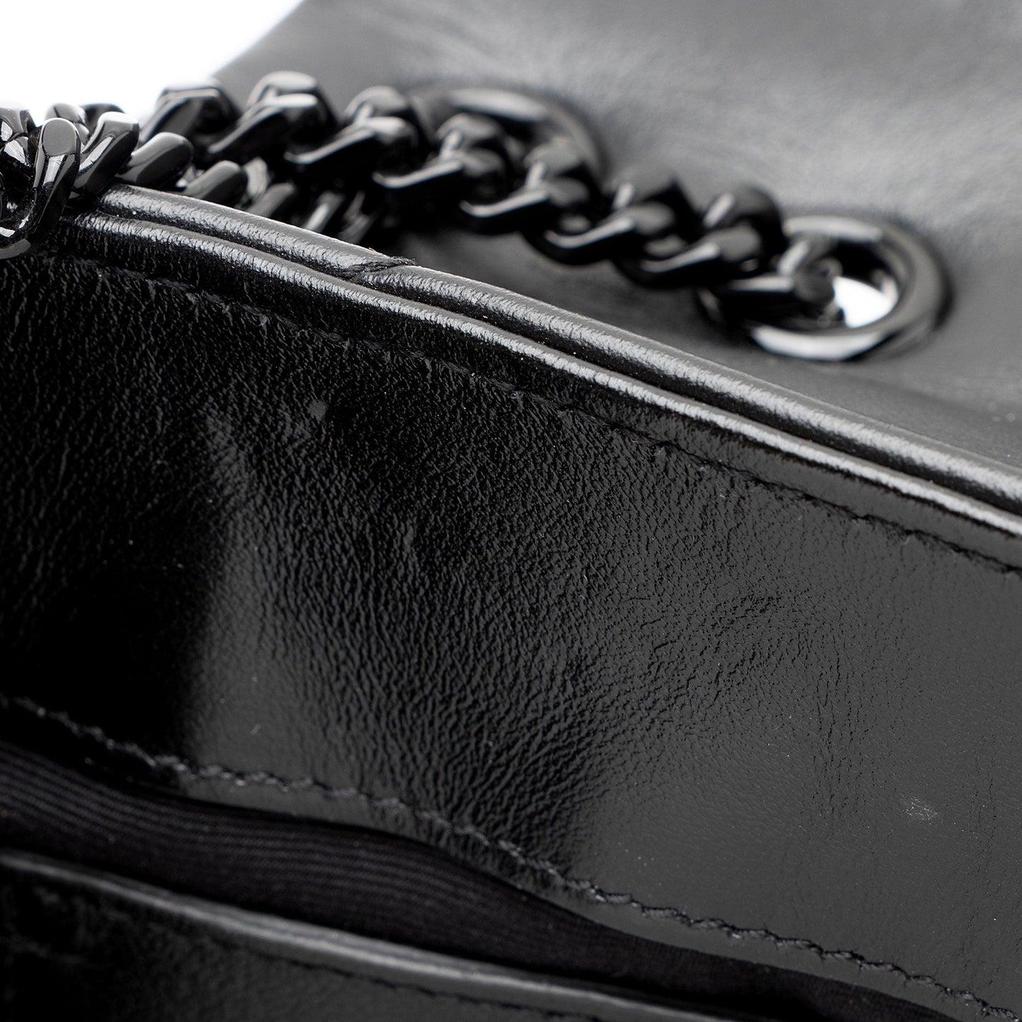Saint Laurent Matelasse Calfskin Monogram LouLou Chain Small Crossbody (SHF-acKu6w)