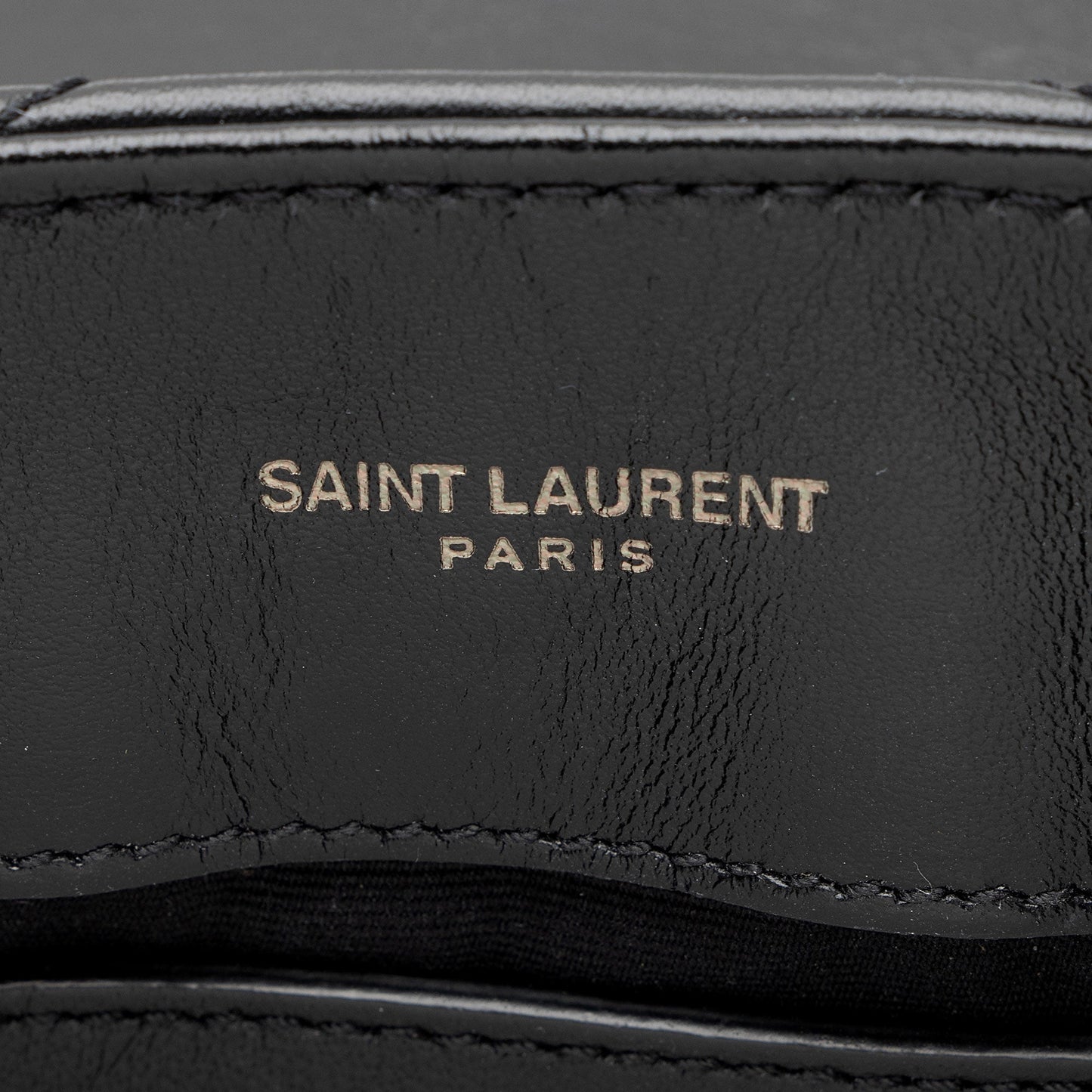 Saint Laurent Matelasse Calfskin Monogram LouLou Chain Small Crossbody (SHF-acKu6w)