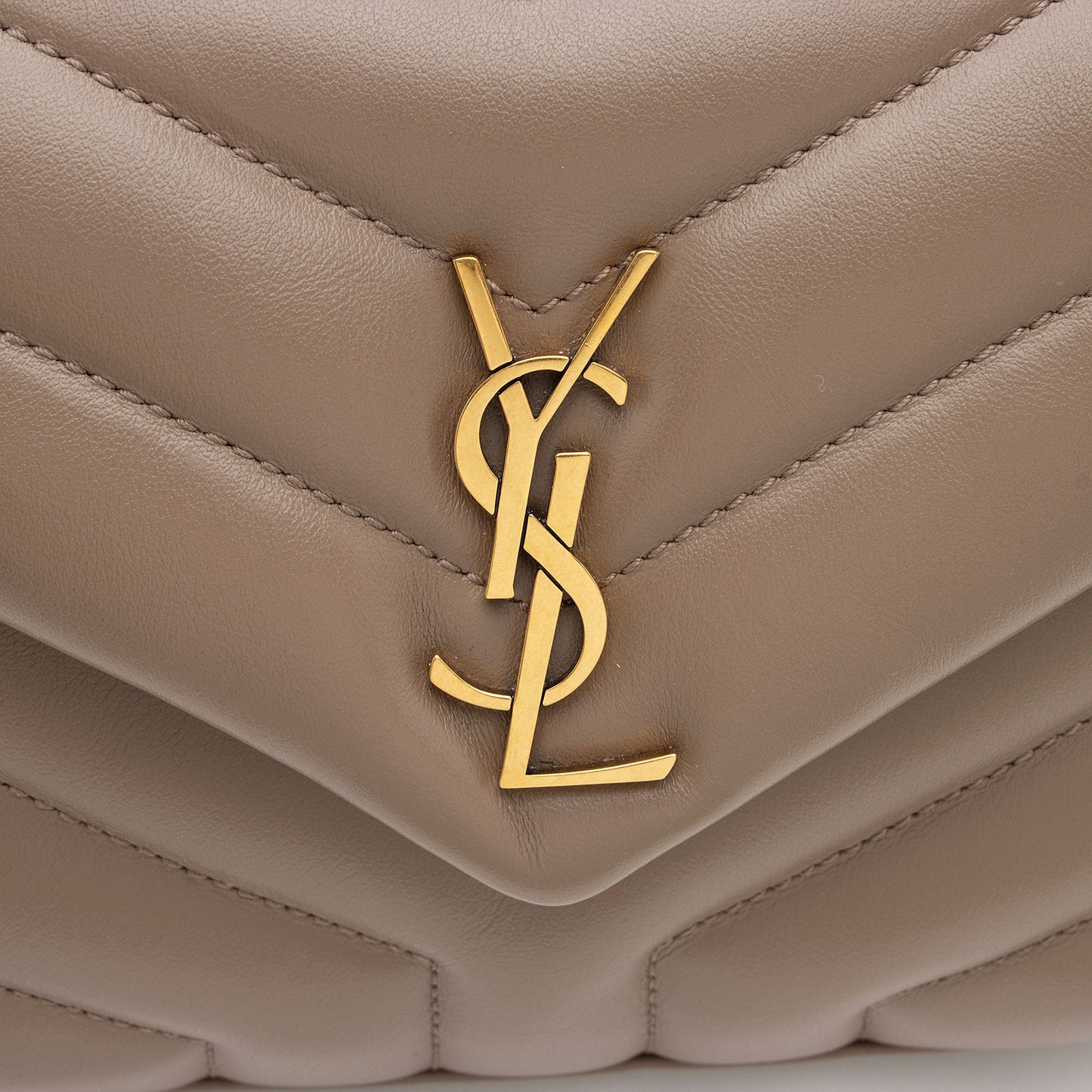Saint Laurent Matelasse Calfskin Monogram LouLou Toy Crossbody Bag (SHF-IxNLUP)