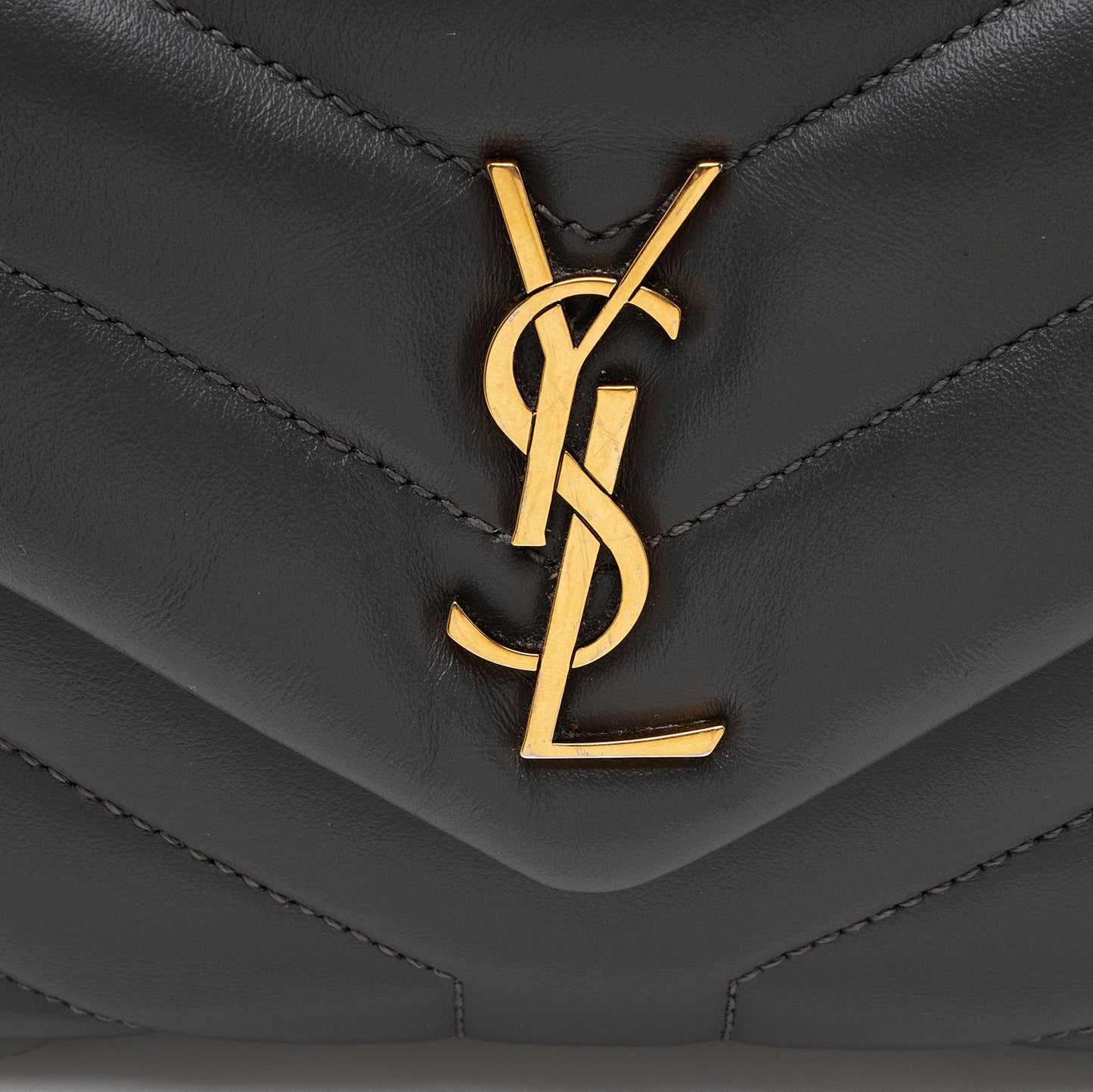Saint Laurent Matelasse Calfskin Monogram LouLou Toy Crossbody (SHF-P5Bzym)