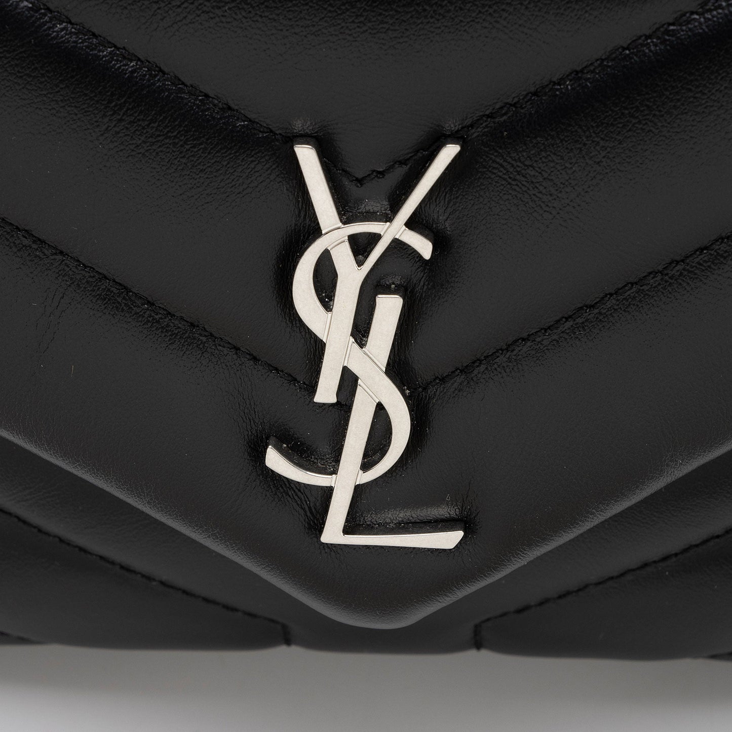 Saint Laurent Matelasse Calfskin Monogram LouLou Toy Crossbody (SHF-rRbE8j)